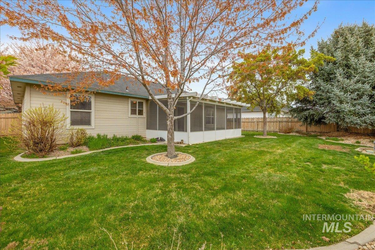 7395 Bridgeport Dr, Nampa, Idaho 83687, 3 Bedrooms, 2 Bathrooms, Residential For Sale, Price $374,900, 98980569