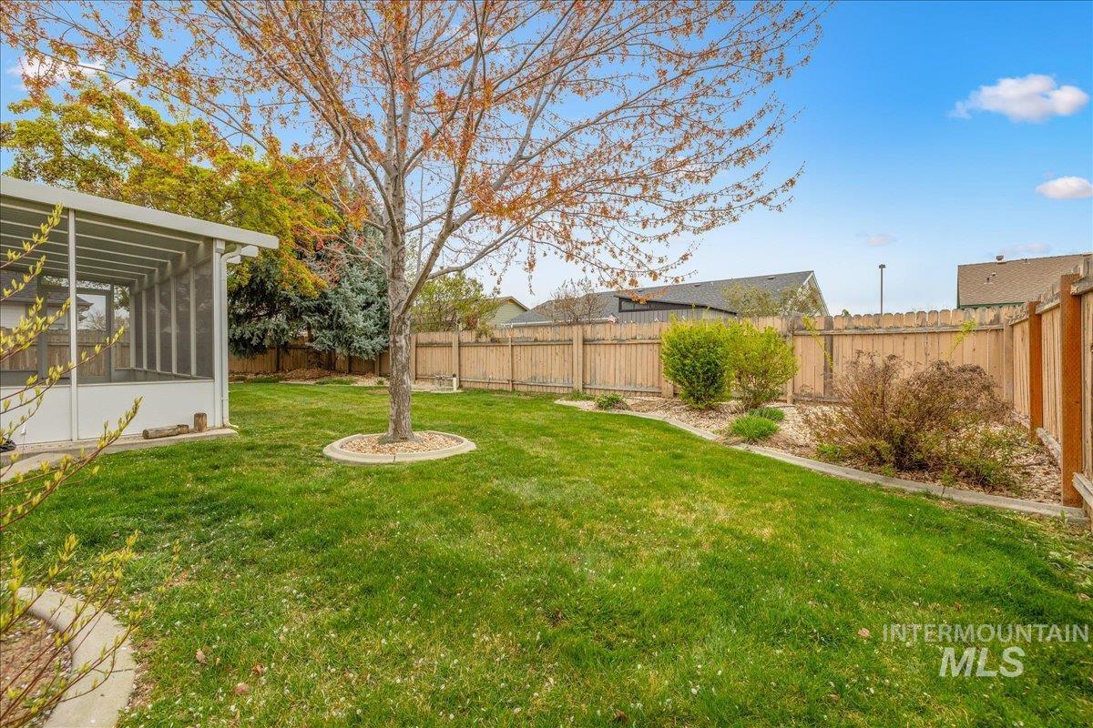 7395 Bridgeport Dr, Nampa, Idaho 83687, 3 Bedrooms, 2 Bathrooms, Residential For Sale, Price $374,900, 98980569