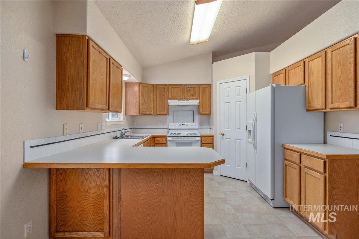 7395 Bridgeport Dr, Nampa, Idaho 83687, 3 Bedrooms, 2 Bathrooms, Residential For Sale, Price $374,900, 98980569