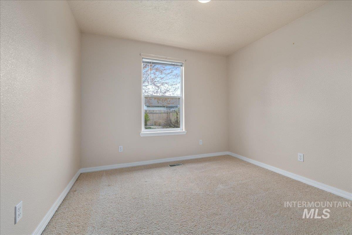 7395 Bridgeport Dr, Nampa, Idaho 83687, 3 Bedrooms, 2 Bathrooms, Residential For Sale, Price $374,900, 98980569