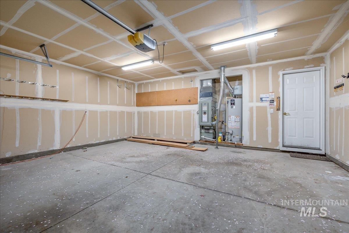 7395 Bridgeport Dr, Nampa, Idaho 83687, 3 Bedrooms, 2 Bathrooms, Residential For Sale, Price $374,900, 98980569