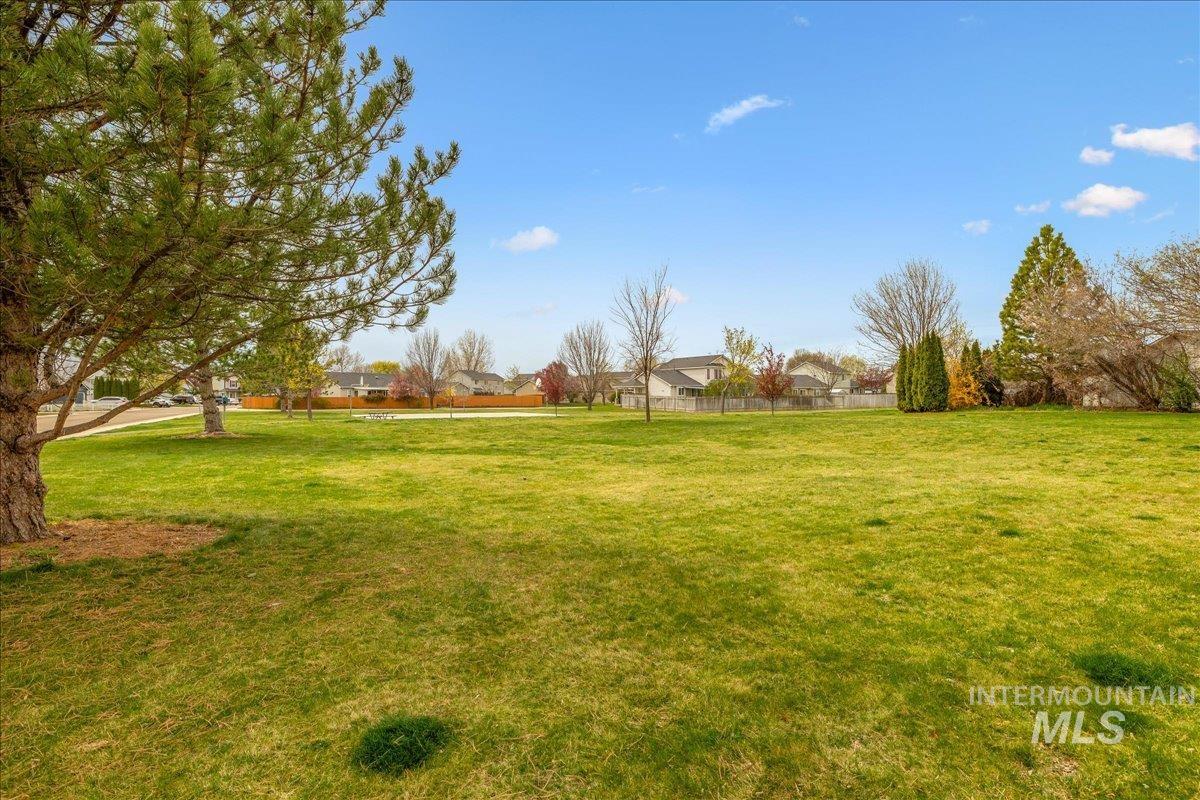 7395 Bridgeport Dr, Nampa, Idaho 83687, 3 Bedrooms, 2 Bathrooms, Residential For Sale, Price $374,900, 98980569