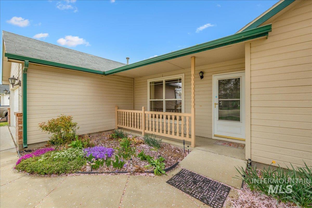 7395 Bridgeport Dr, Nampa, Idaho 83687, 3 Bedrooms, 2 Bathrooms, Residential For Sale, Price $374,900, 98980569