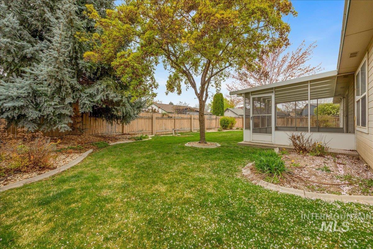 7395 Bridgeport Dr, Nampa, Idaho 83687, 3 Bedrooms, 2 Bathrooms, Residential For Sale, Price $374,900, 98980569