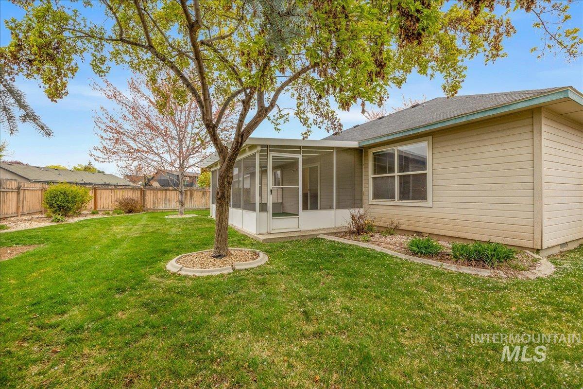 7395 Bridgeport Dr, Nampa, Idaho 83687, 3 Bedrooms, 2 Bathrooms, Residential For Sale, Price $374,900, 98980569