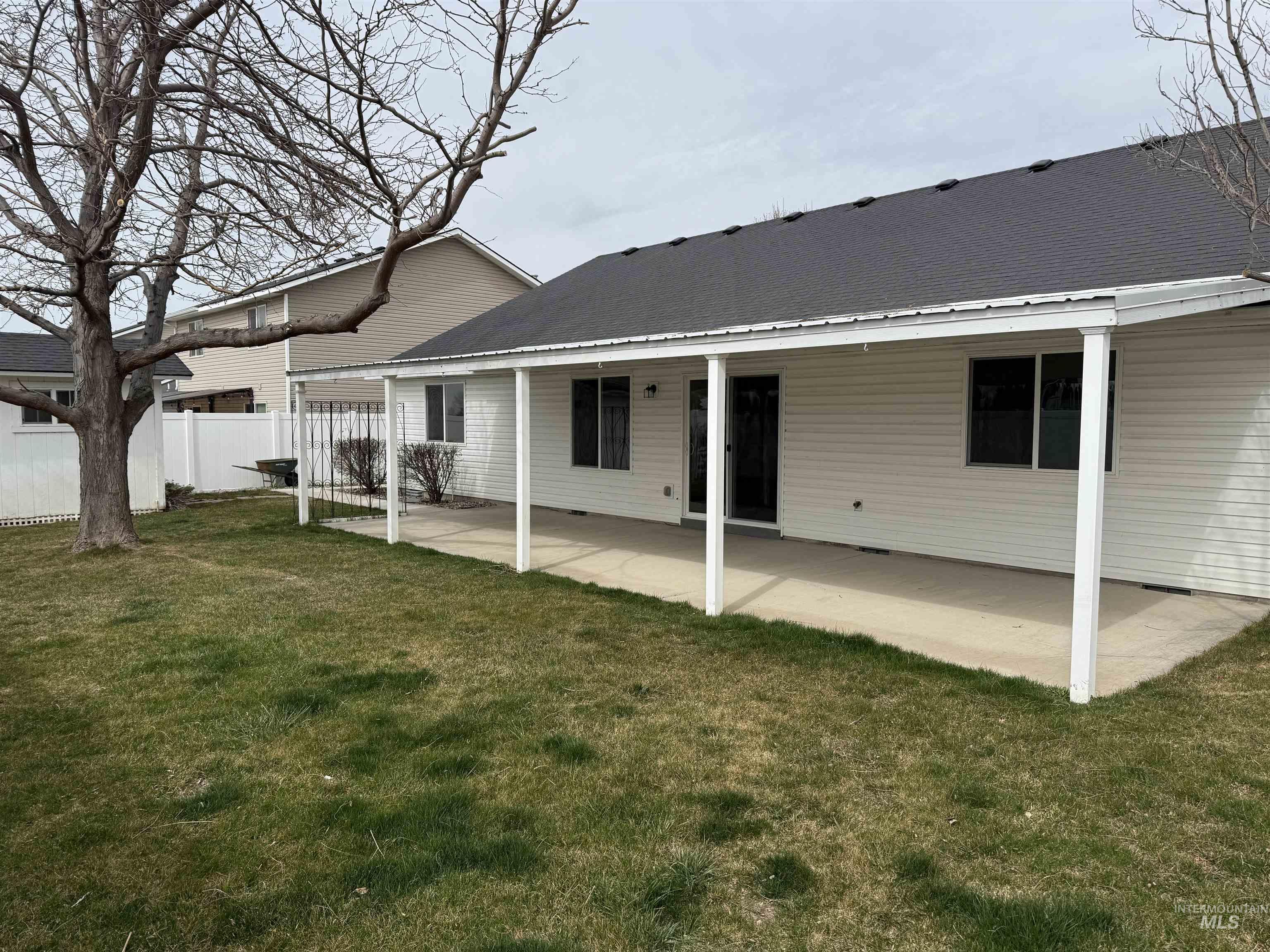 517 13th Ave West, Jerome, Idaho 83338, 3 Bedrooms, 2 Bathrooms, Residential For Sale, Price $399,900, 98980571