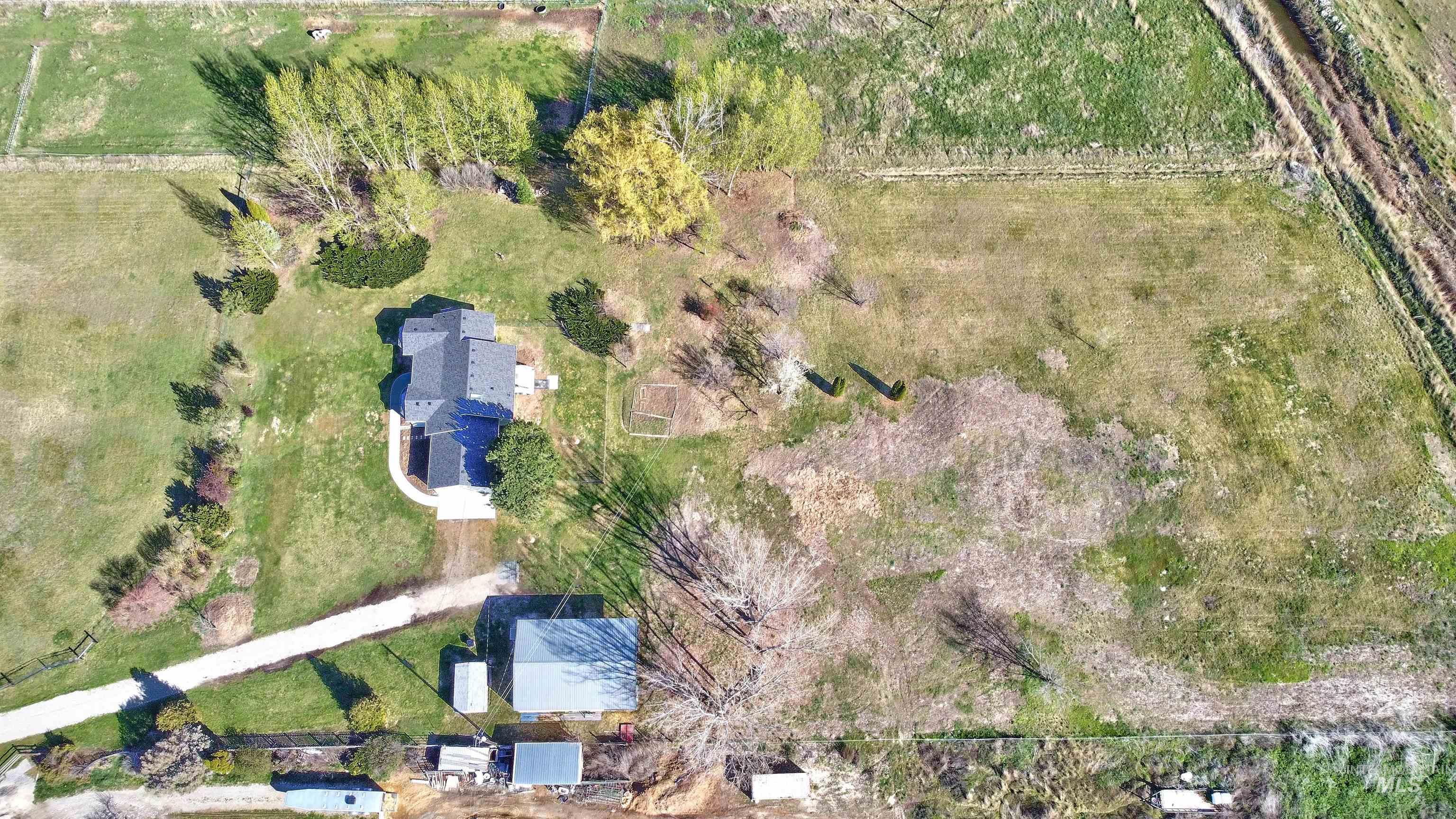 9451 W HWY 52, Emmett, Idaho 83617, 3 Bedrooms, 2 Bathrooms, Residential For Sale, Price $685,000, 98980572