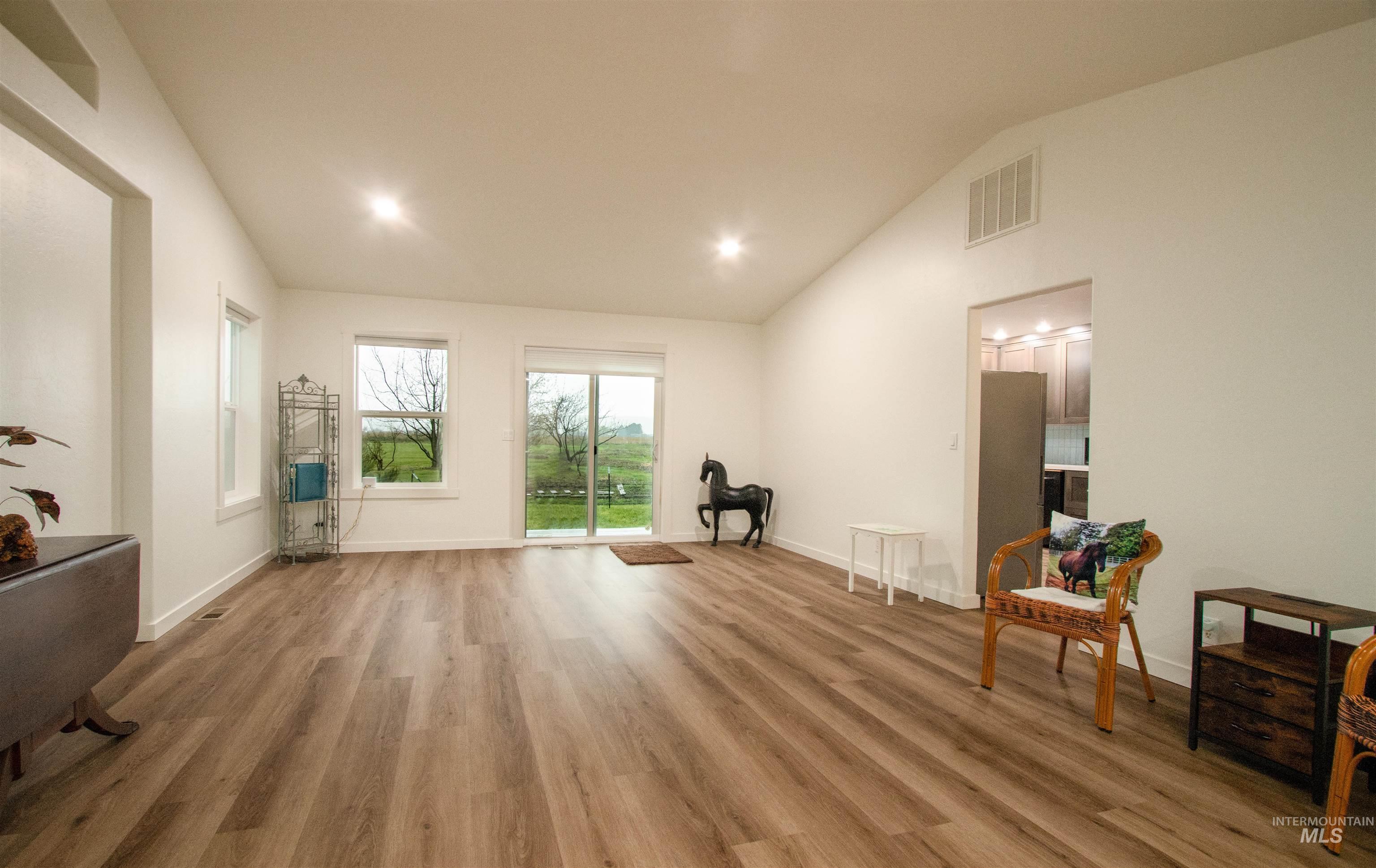 9451 W HWY 52, Emmett, Idaho 83617, 3 Bedrooms, 2 Bathrooms, Residential For Sale, Price $700,000, 98980572