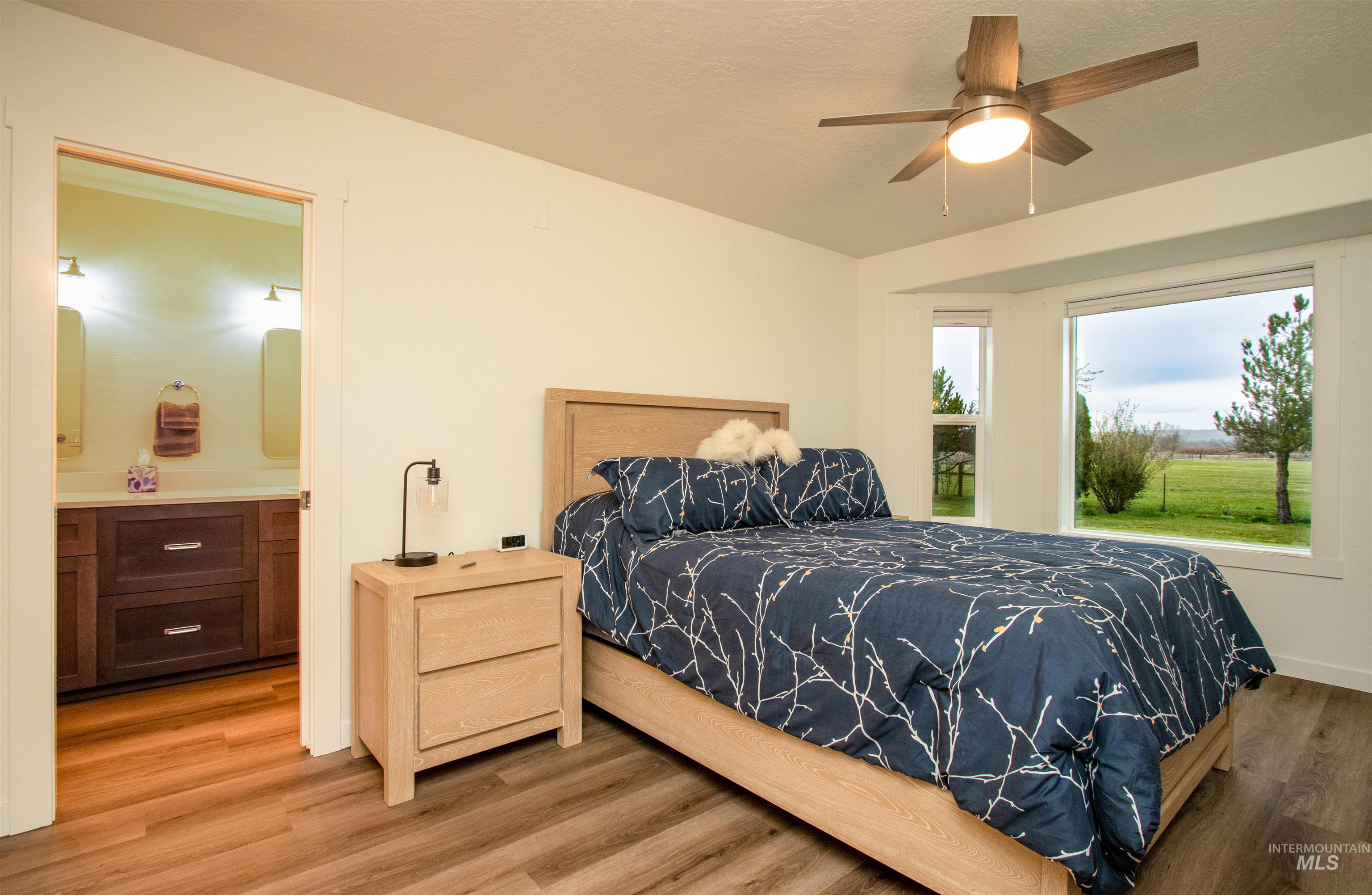 9451 W HWY 52, Emmett, Idaho 83617, 3 Bedrooms, 2 Bathrooms, Residential For Sale, Price $700,000, 98980572