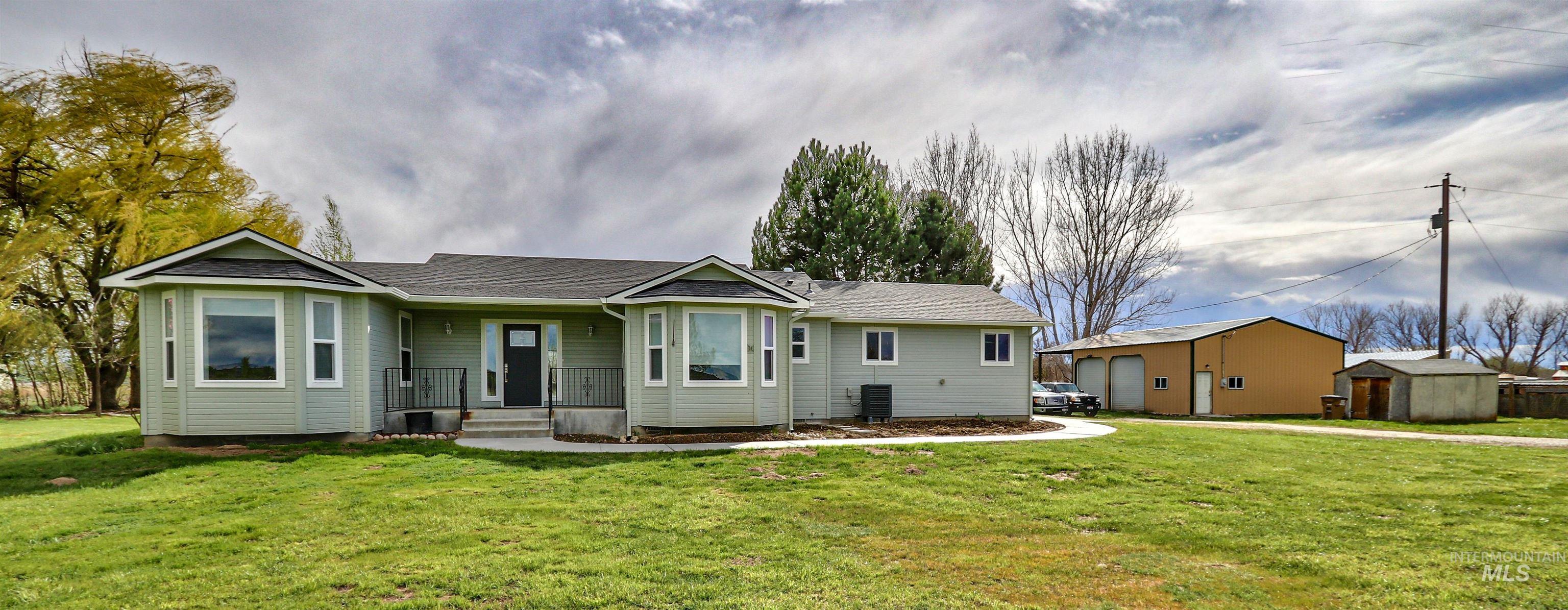 9451 W HWY 52, Emmett, Idaho 83617, 3 Bedrooms, 2 Bathrooms, Residential For Sale, Price $685,000, 98980572