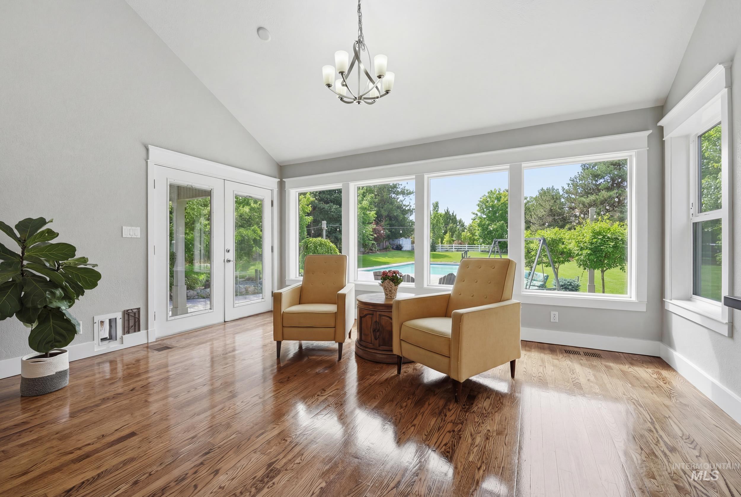 8811 Victory Rd, Boise, Idaho 83709, 5 Bedrooms, 3 Bathrooms, Residential For Sale, Price $879,900, 98980573