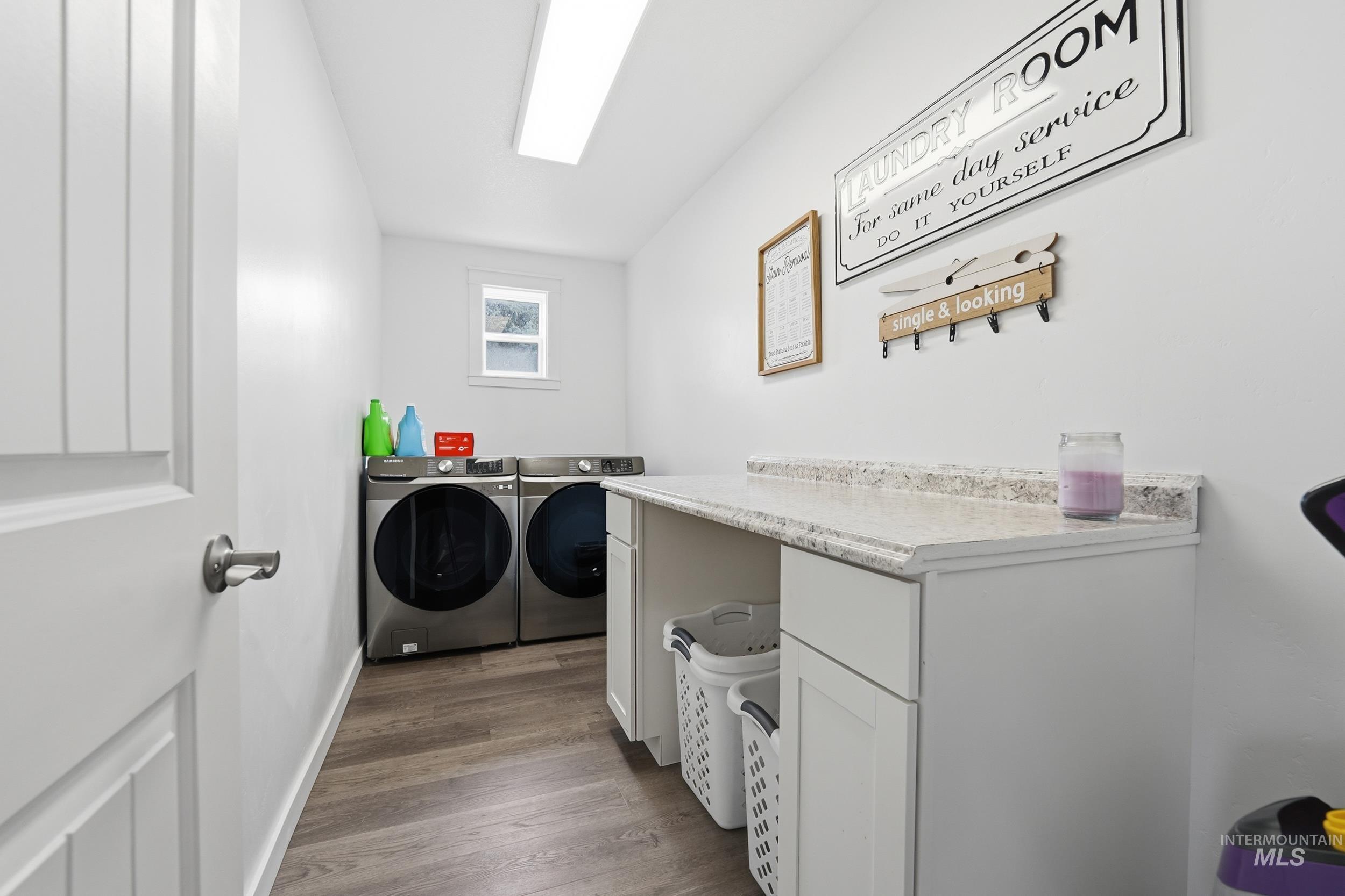 8811 Victory Rd, Boise, Idaho 83709, 5 Bedrooms, 3 Bathrooms, Residential For Sale, Price $879,900, 98980573