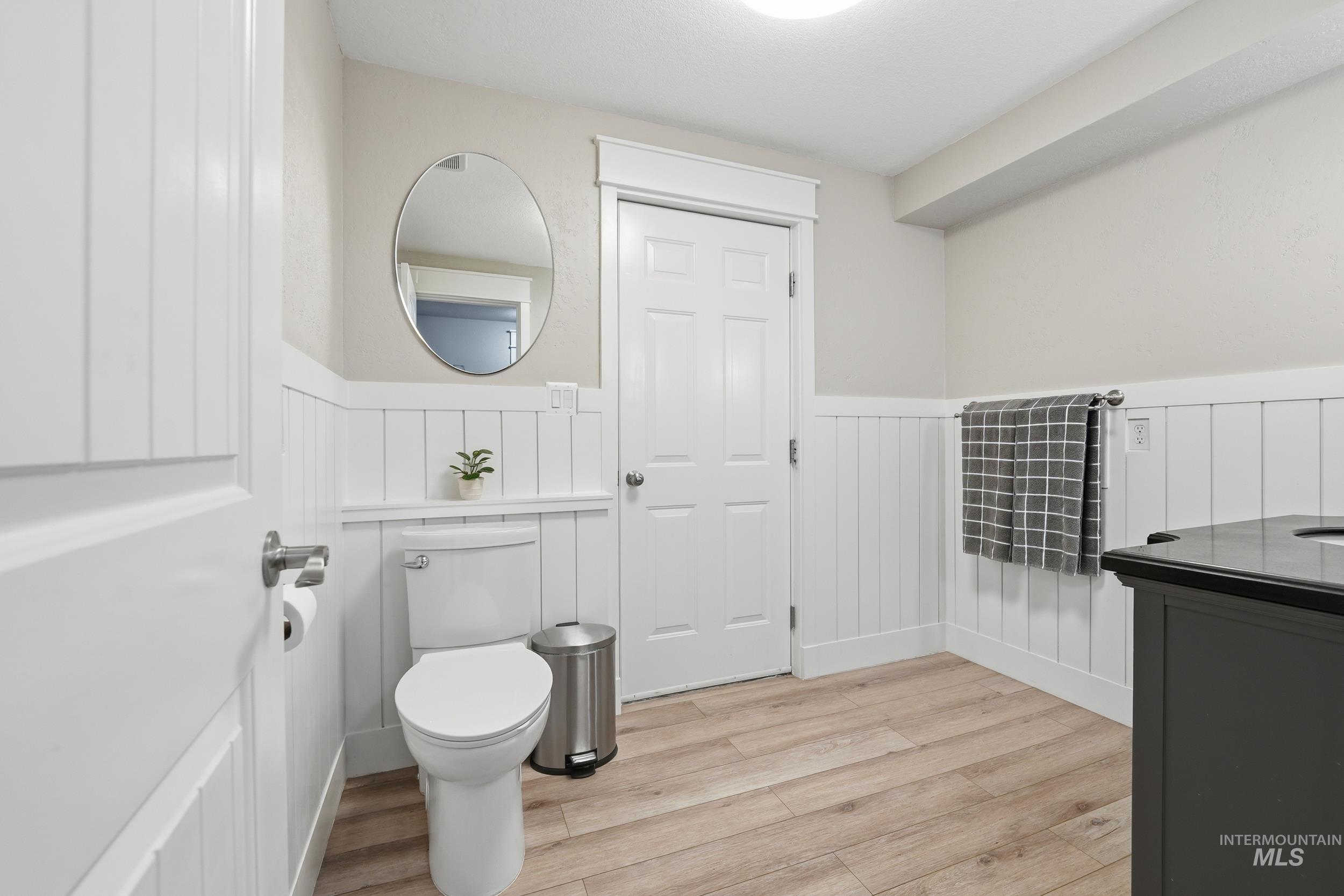 8811 Victory Rd, Boise, Idaho 83709, 5 Bedrooms, 3 Bathrooms, Residential For Sale, Price $879,900, 98980573