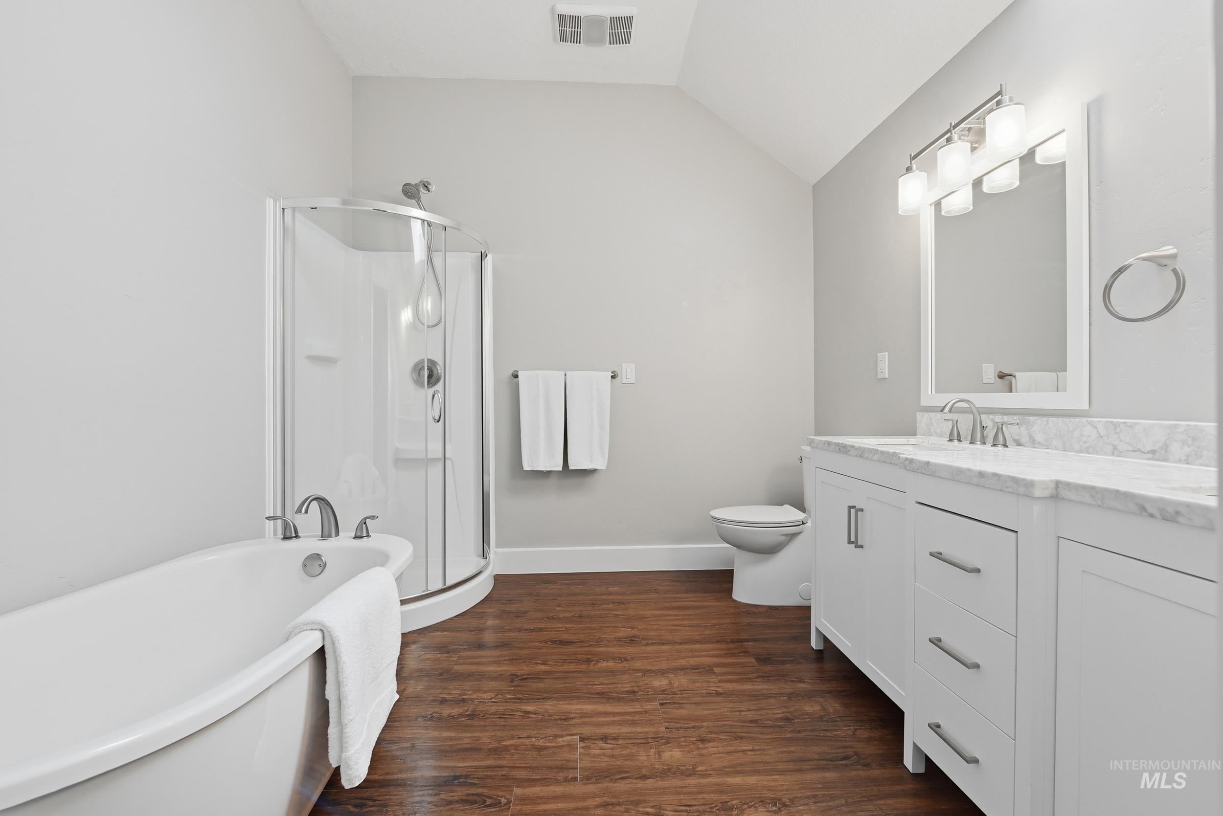 8811 Victory Rd, Boise, Idaho 83709, 5 Bedrooms, 3 Bathrooms, Residential For Sale, Price $879,900, 98980573