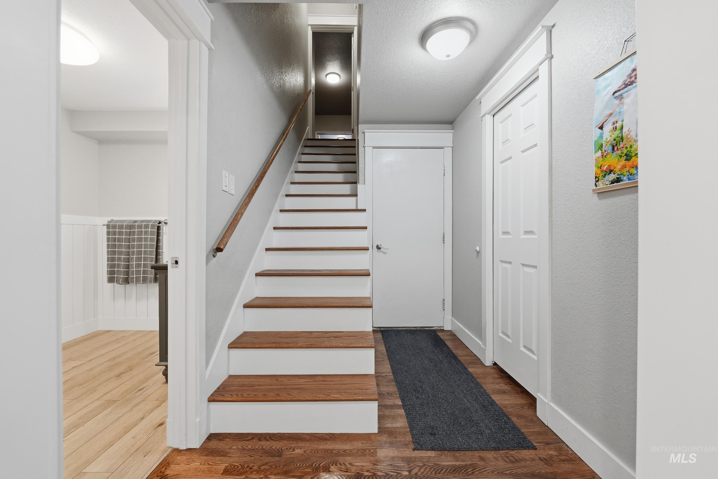 8811 Victory Rd, Boise, Idaho 83709, 5 Bedrooms, 3 Bathrooms, Residential For Sale, Price $879,900, 98980573