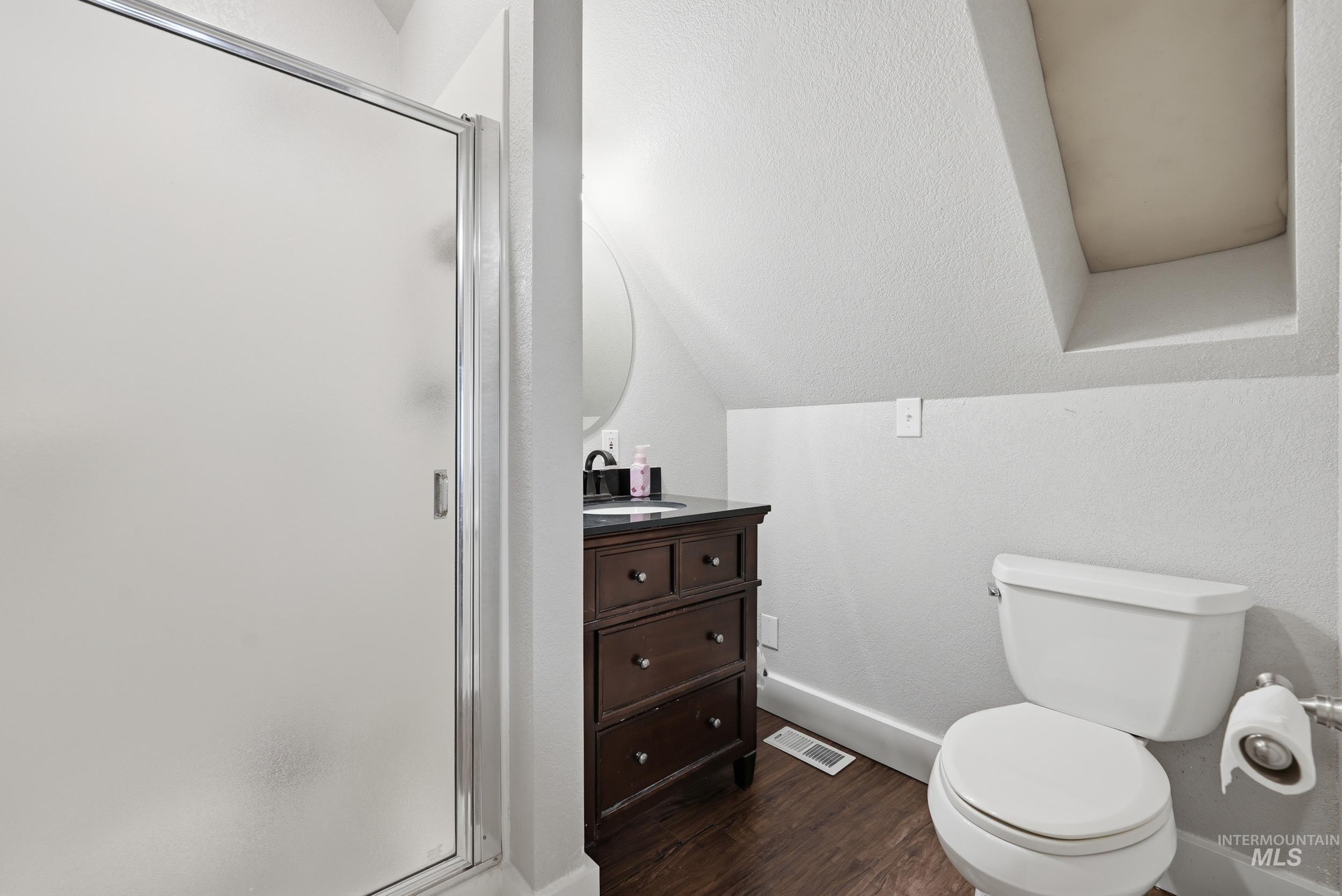 8811 Victory Rd, Boise, Idaho 83709, 5 Bedrooms, 3 Bathrooms, Residential For Sale, Price $879,900, 98980573