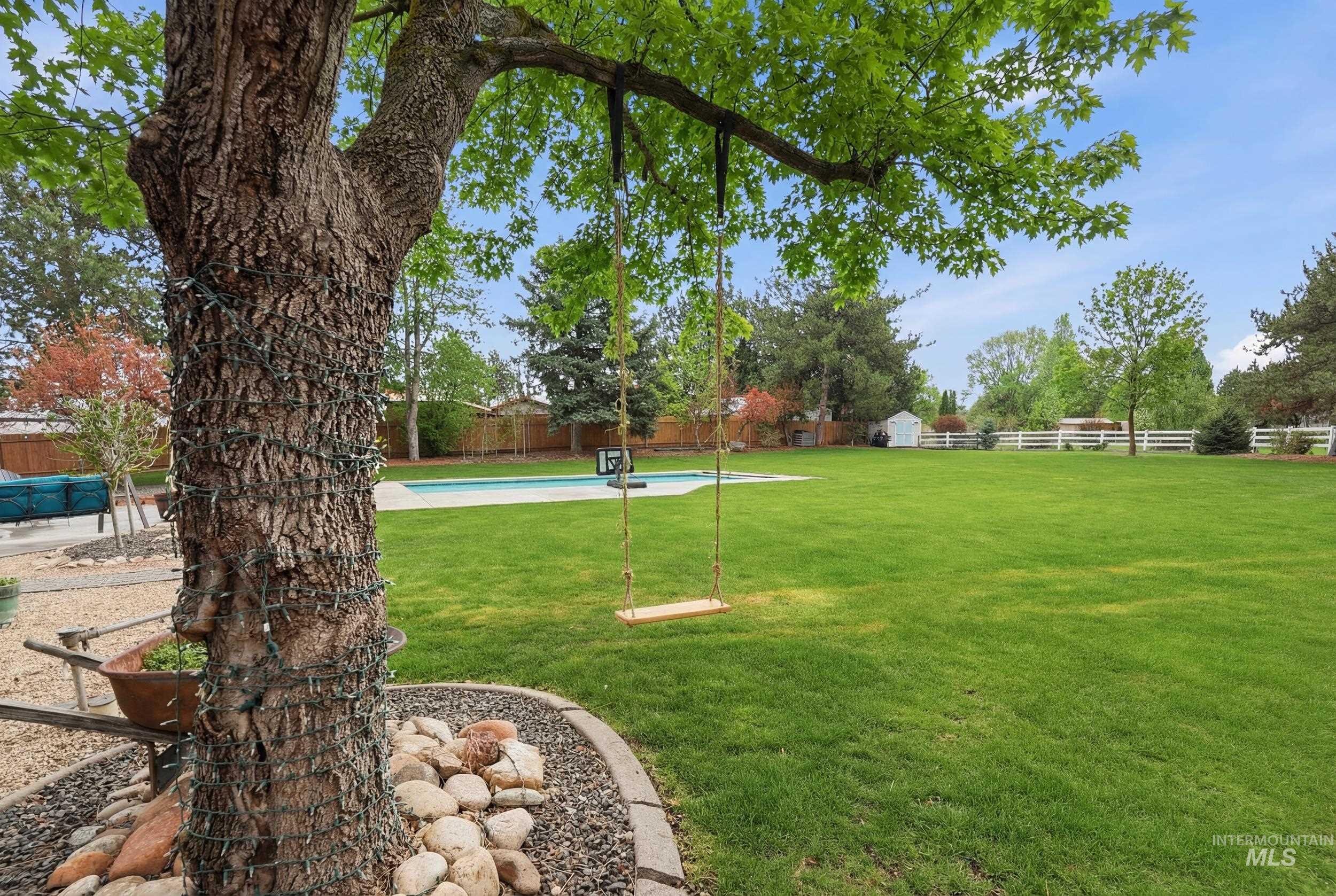 8811 Victory Rd, Boise, Idaho 83709, 5 Bedrooms, 3 Bathrooms, Residential For Sale, Price $879,900, 98980573