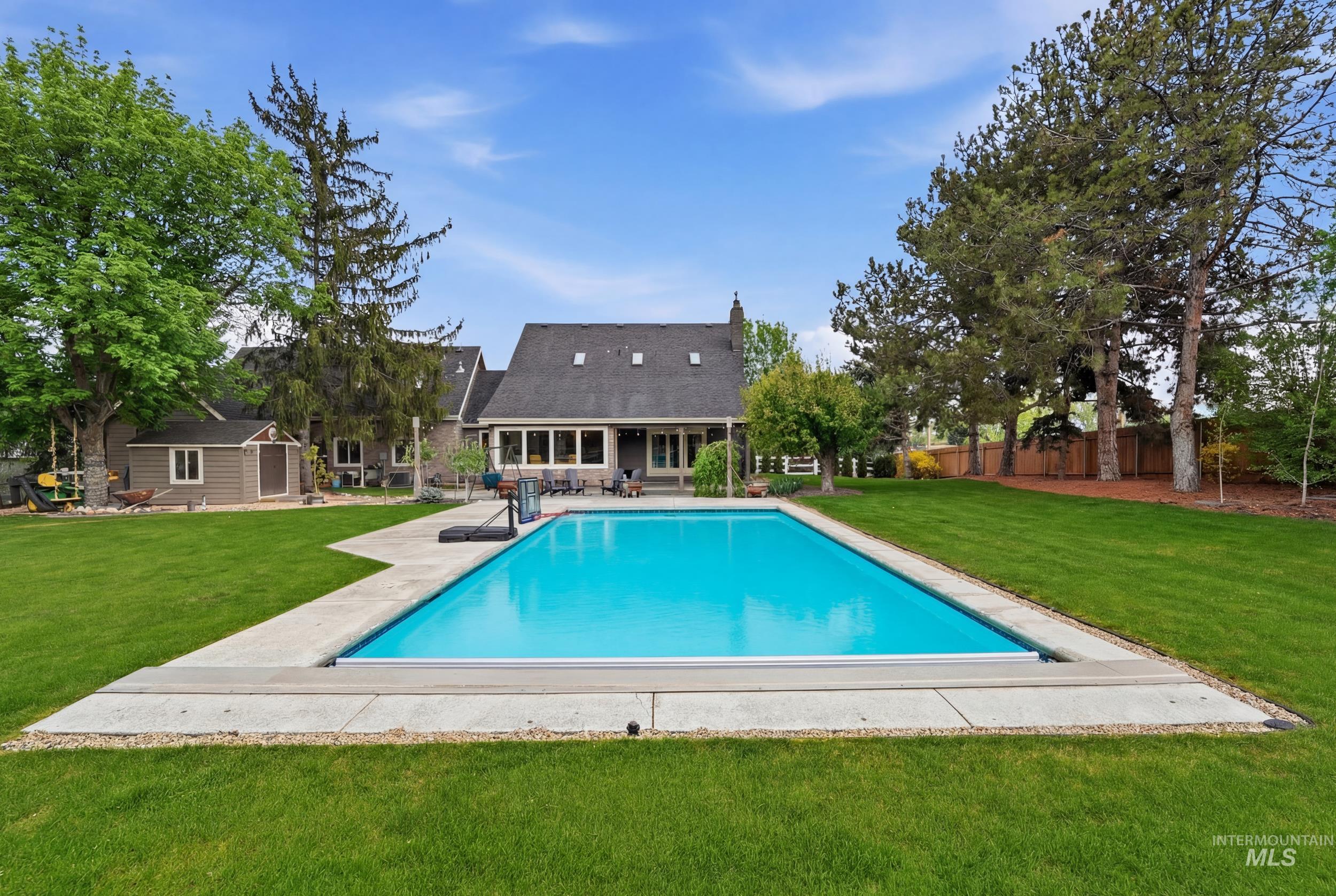 8811 Victory Rd, Boise, Idaho 83709, 5 Bedrooms, 3 Bathrooms, Residential For Sale, Price $879,900, 98980573