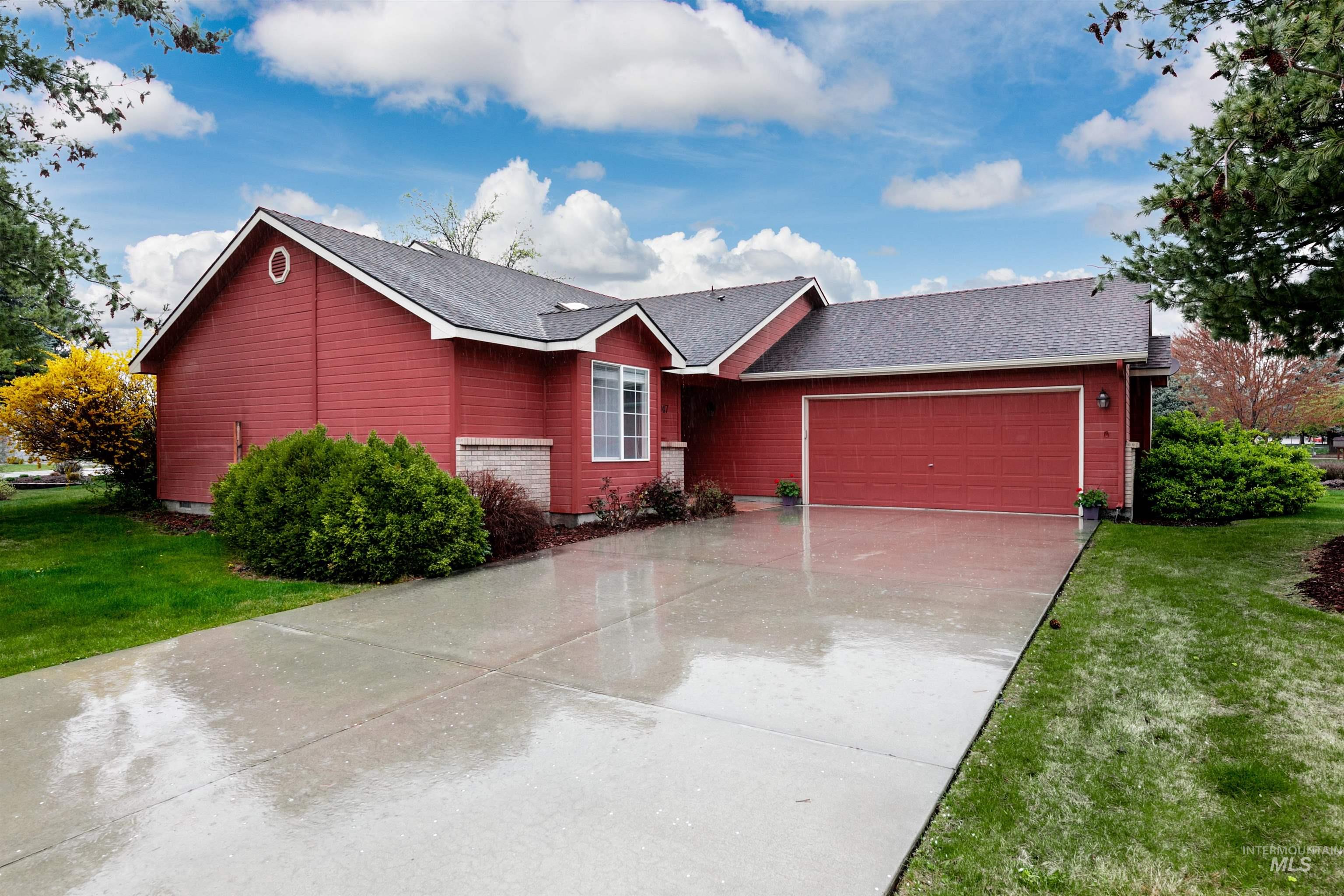 947 N Echohawk Way, Eagle, Idaho 83616, 3 Bedrooms, 2 Bathrooms, Residential For Sale, Price $495,000, 98980576