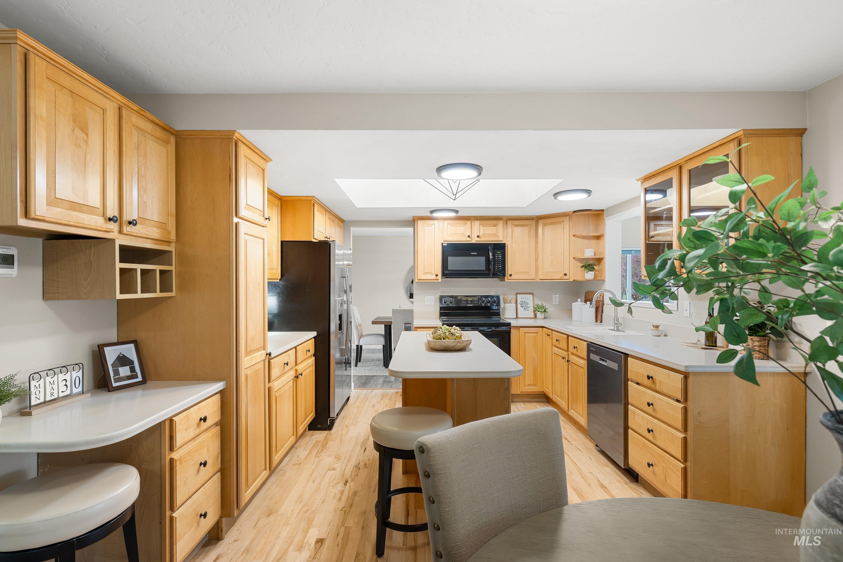 747 Spyglass Way, Eagle, Idaho 83616, 4 Bedrooms, 3 Bathrooms, Residential For Sale, Price $594,500, 98980577