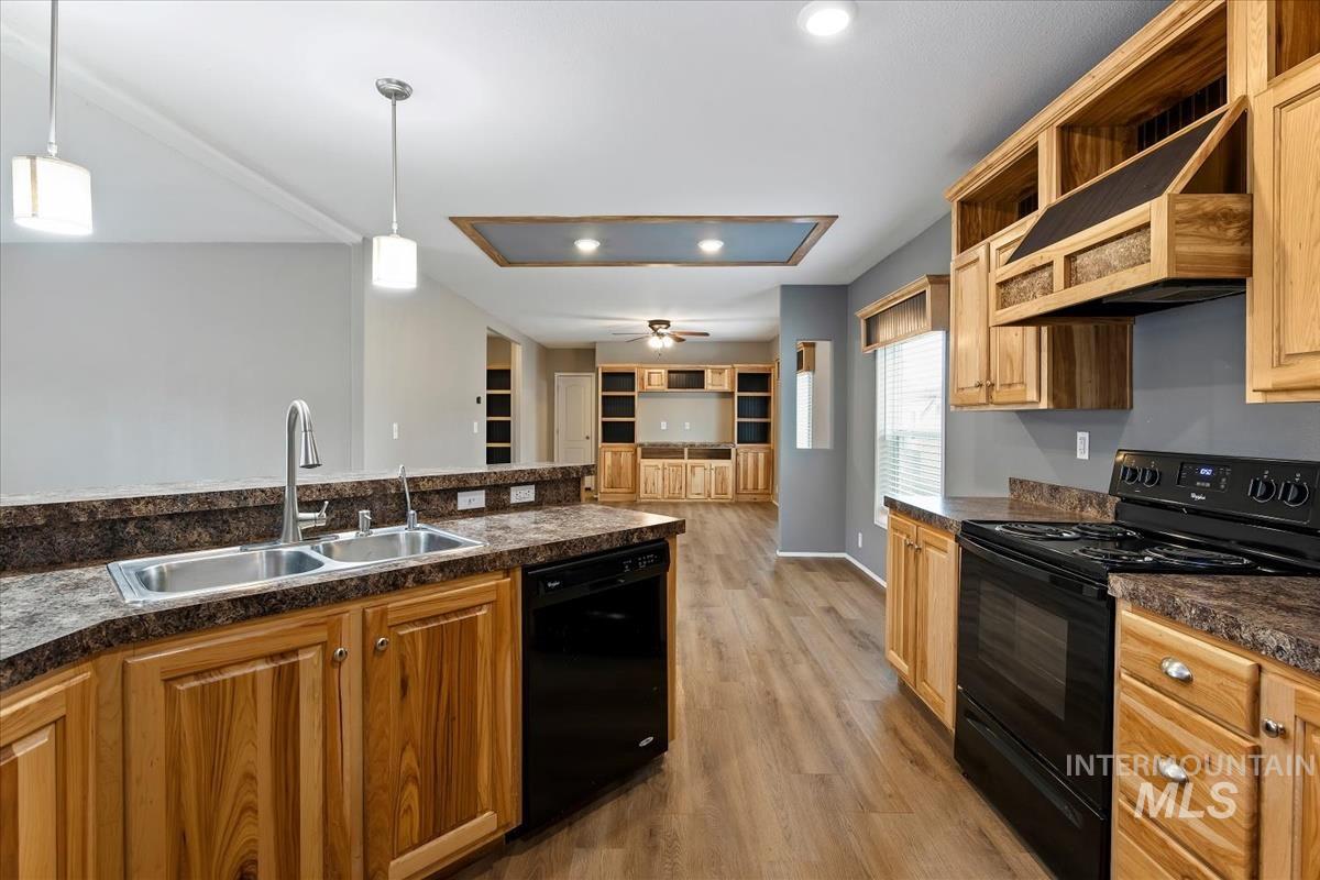 951 W Avalon St, Kuna, Idaho 83634, 3 Bedrooms, 2 Bathrooms, Residential For Sale, Price $179,000,MLS 98980578