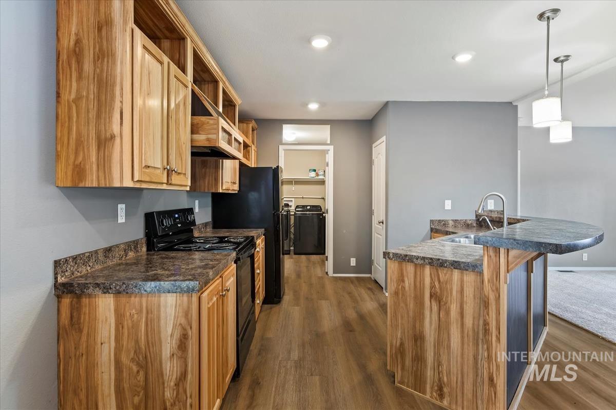 951 W Avalon St, Kuna, Idaho 83634, 3 Bedrooms, 2 Bathrooms, Residential For Sale, Price $179,000,MLS 98980578