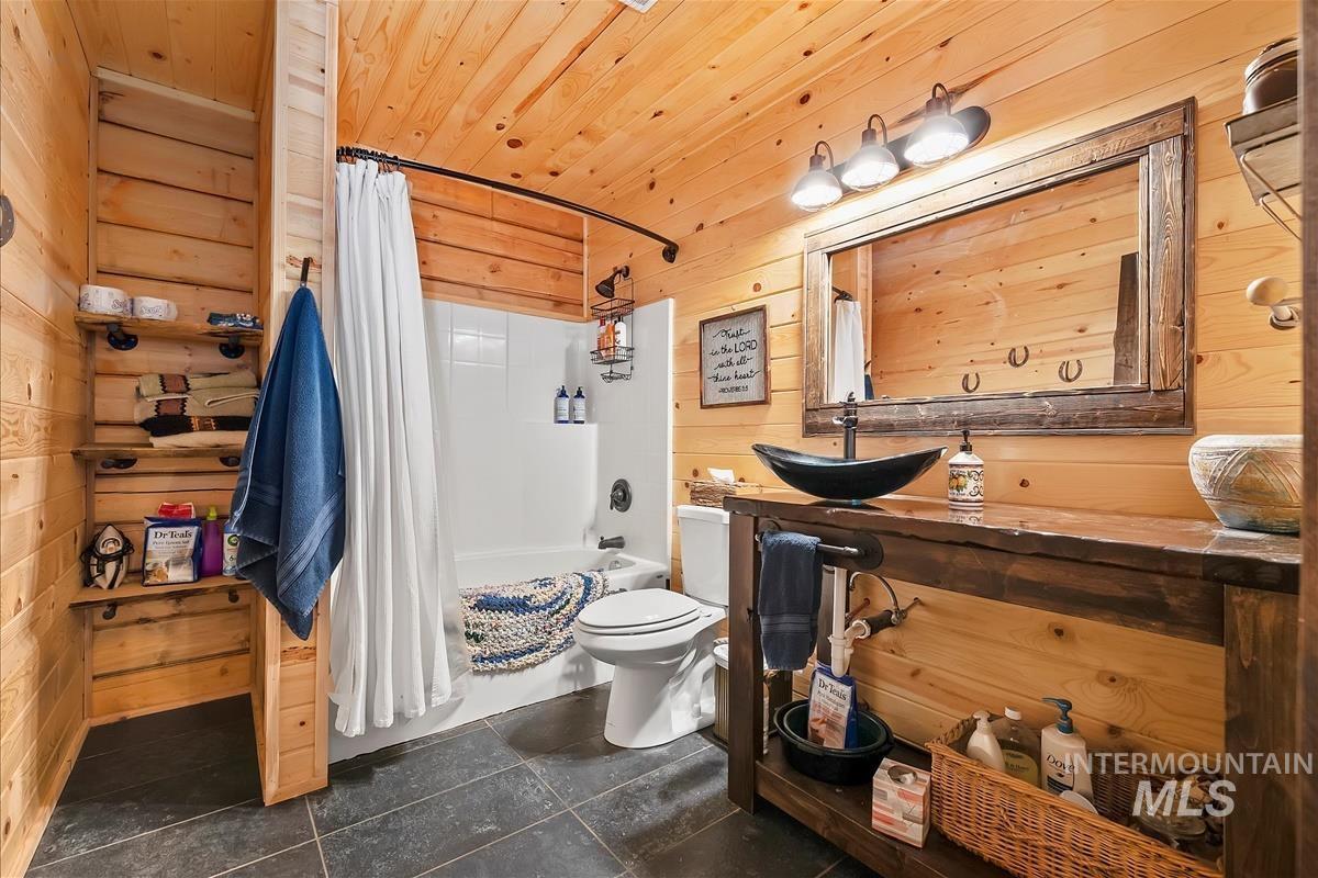 1684 stirrup way, Council, Idaho 83612, 4 Bedrooms, 3 Bathrooms, Residential For Sale, Price $1,799,000,MLS 98980580