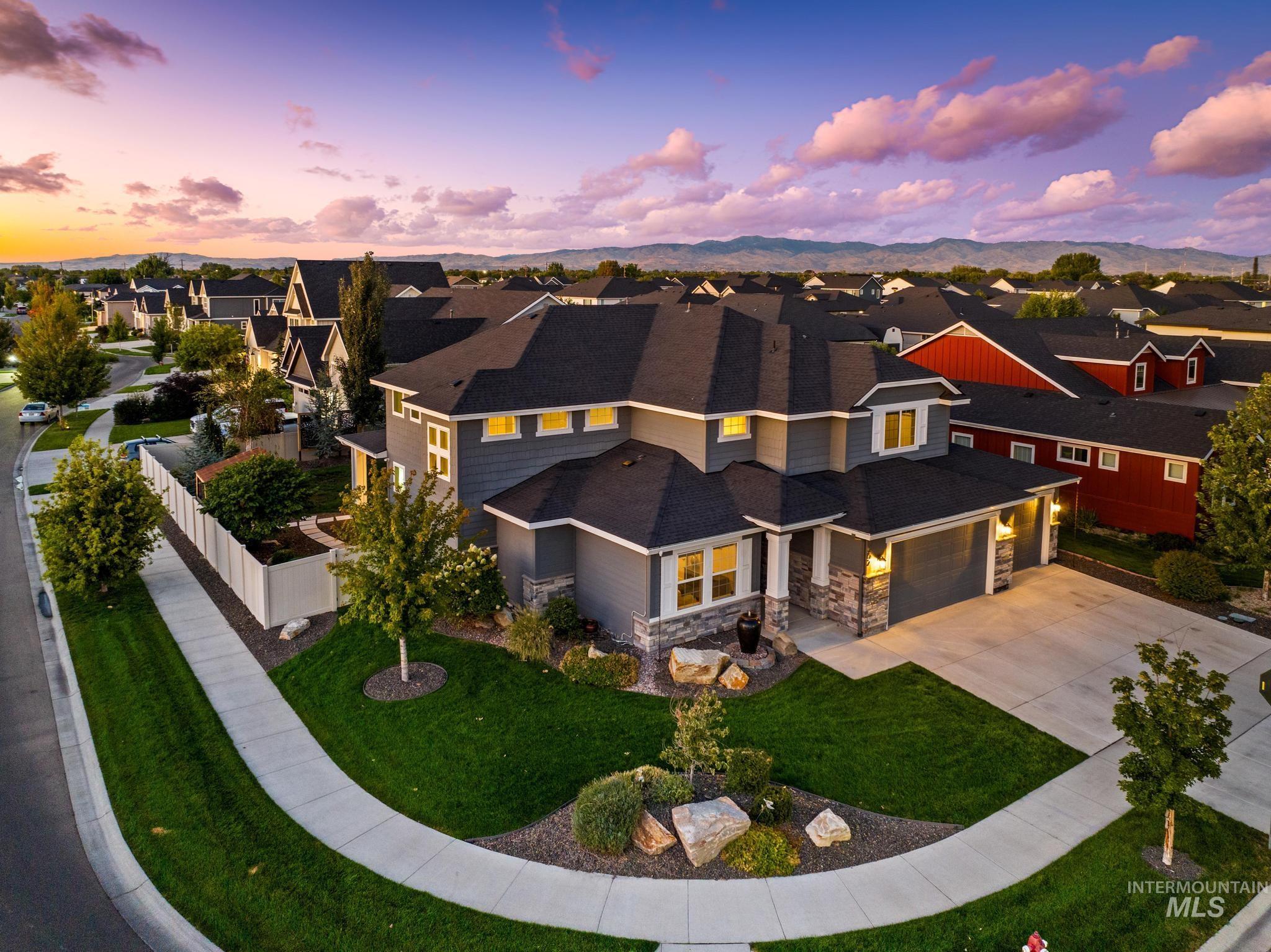 2362 E Shady Glade Dr, Meridian, Idaho 83642, 5 Bedrooms, 4 Bathrooms, Residential For Sale, Price $929,900, 98980583