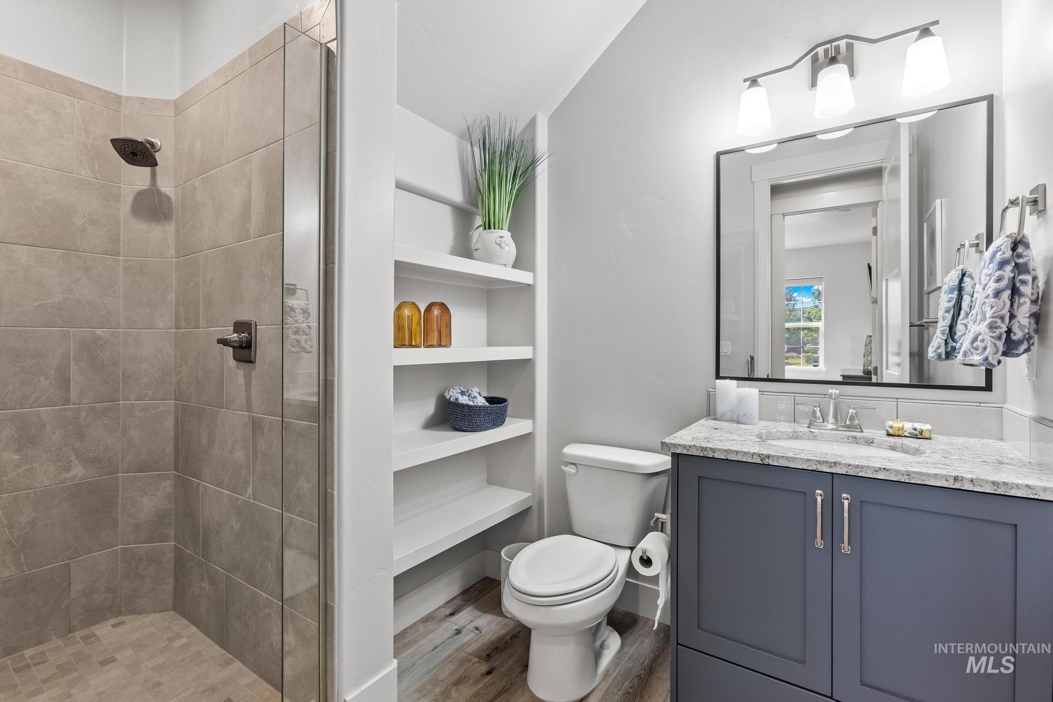 2362 E Shady Glade Dr, Meridian, Idaho 83642, 5 Bedrooms, 4 Bathrooms, Residential For Sale, Price $929,900, 98980583