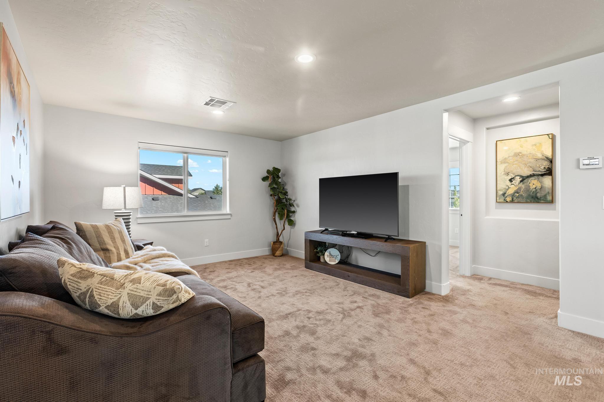 2362 E Shady Glade Dr, Meridian, Idaho 83642, 5 Bedrooms, 4 Bathrooms, Residential For Sale, Price $929,900, 98980583