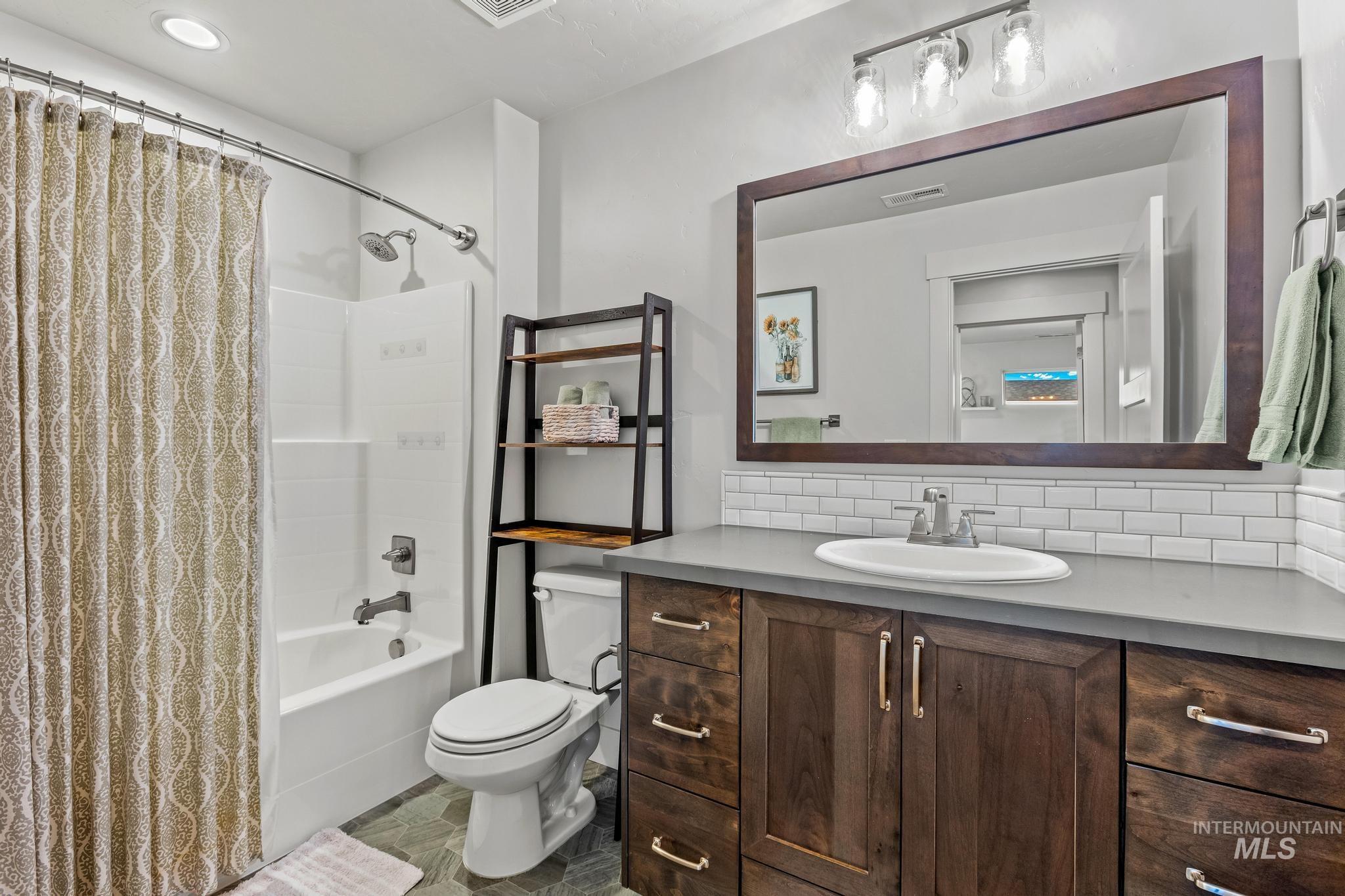 2362 E Shady Glade Dr, Meridian, Idaho 83642, 5 Bedrooms, 4 Bathrooms, Residential For Sale, Price $929,900, 98980583