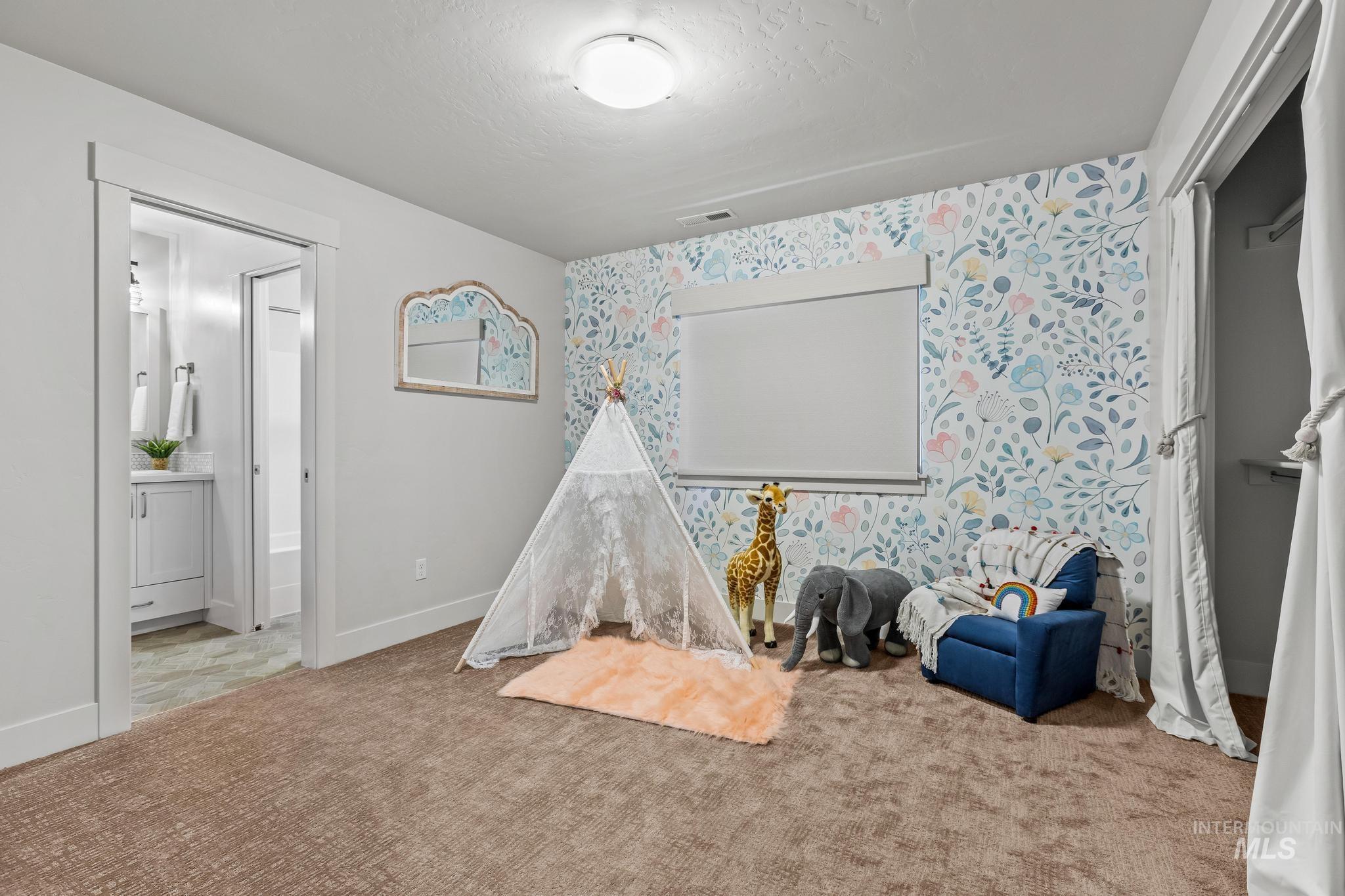 2362 E Shady Glade Dr, Meridian, Idaho 83642, 5 Bedrooms, 4 Bathrooms, Residential For Sale, Price $929,900, 98980583