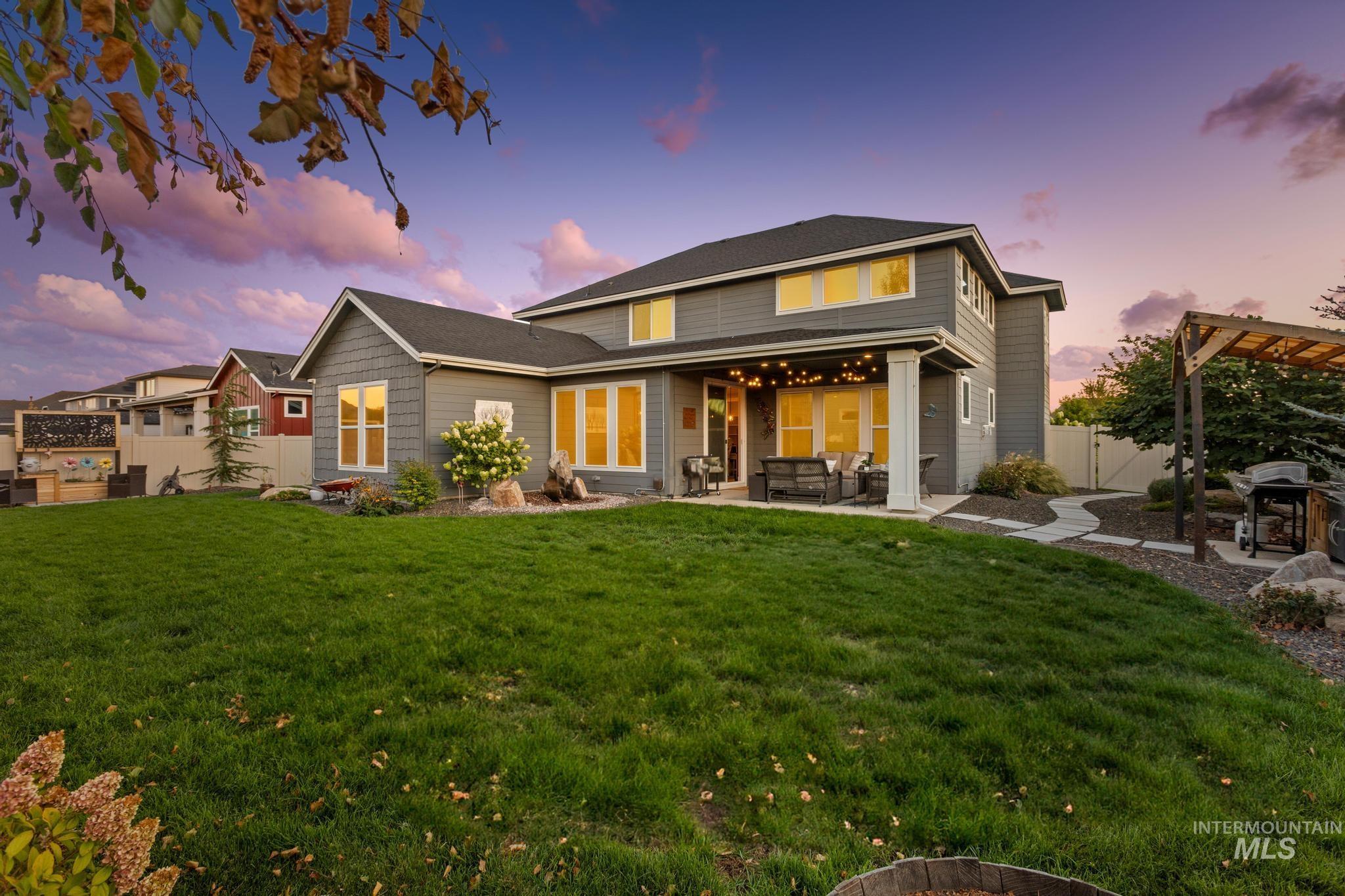 2362 E Shady Glade Dr, Meridian, Idaho 83642, 5 Bedrooms, 4 Bathrooms, Residential For Sale, Price $929,900, 98980583