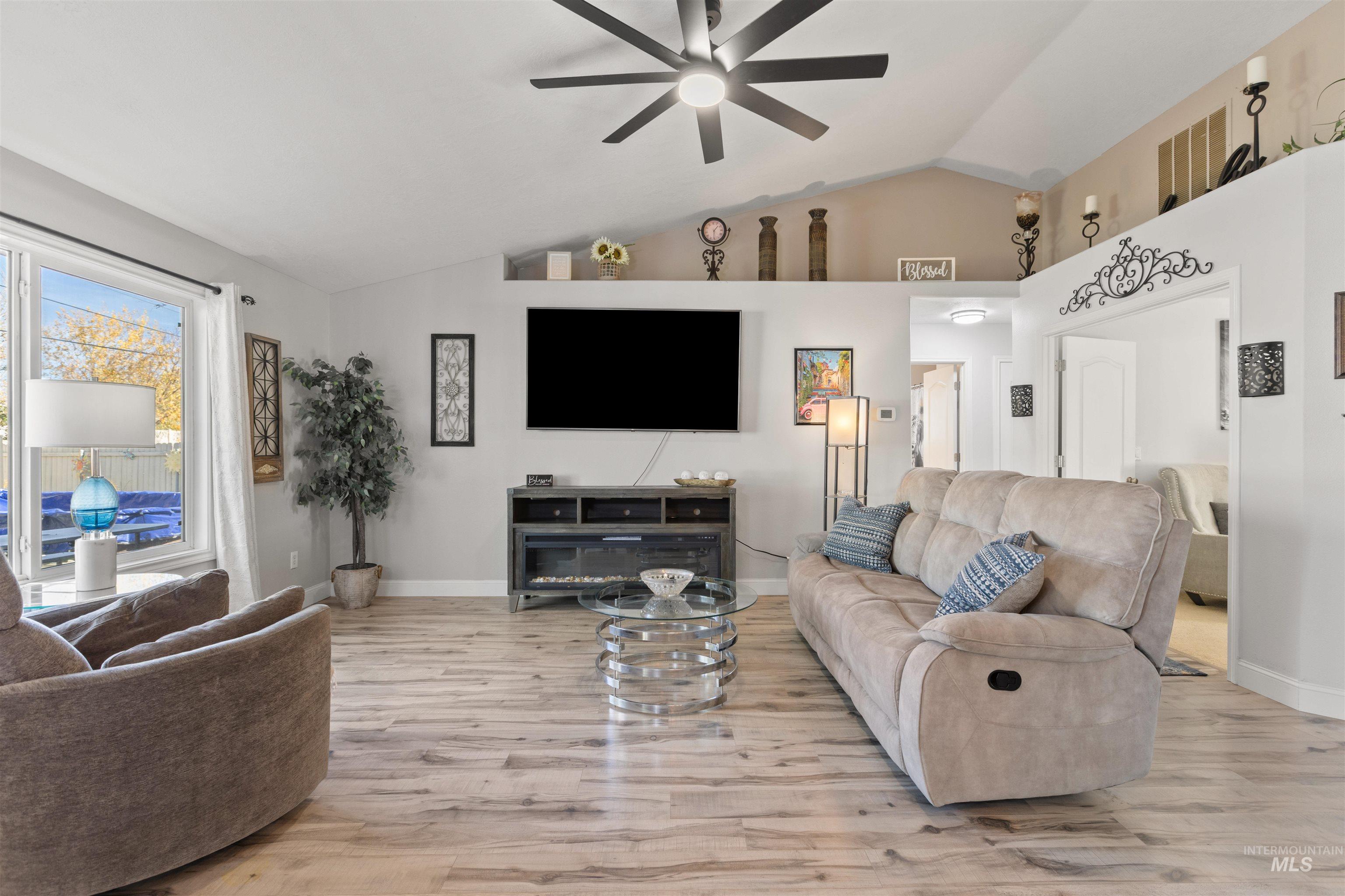 4532 E Burgundy Ct., Nampa, Idaho 83686, 3 Bedrooms, 2 Bathrooms, Residential For Sale, Price $460,000, 98980584