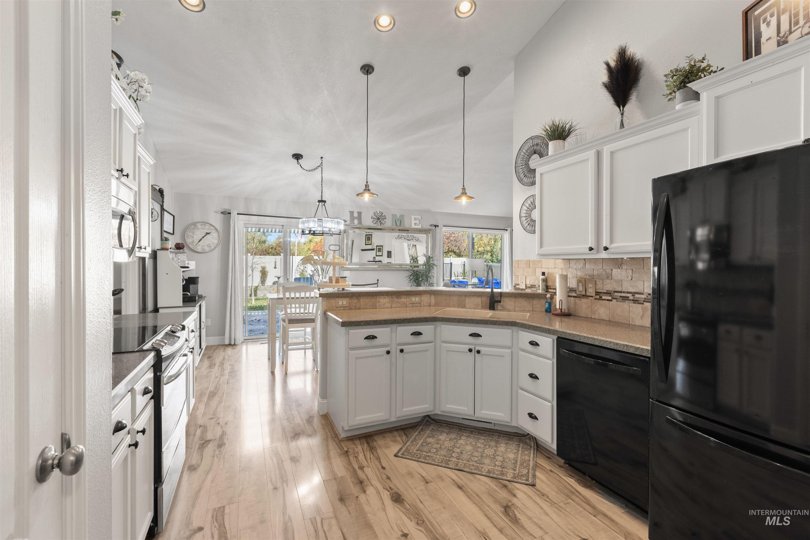 4532 E Burgundy Ct., Nampa, Idaho 83686, 3 Bedrooms, 2 Bathrooms, Residential For Sale, Price $460,000, 98980584