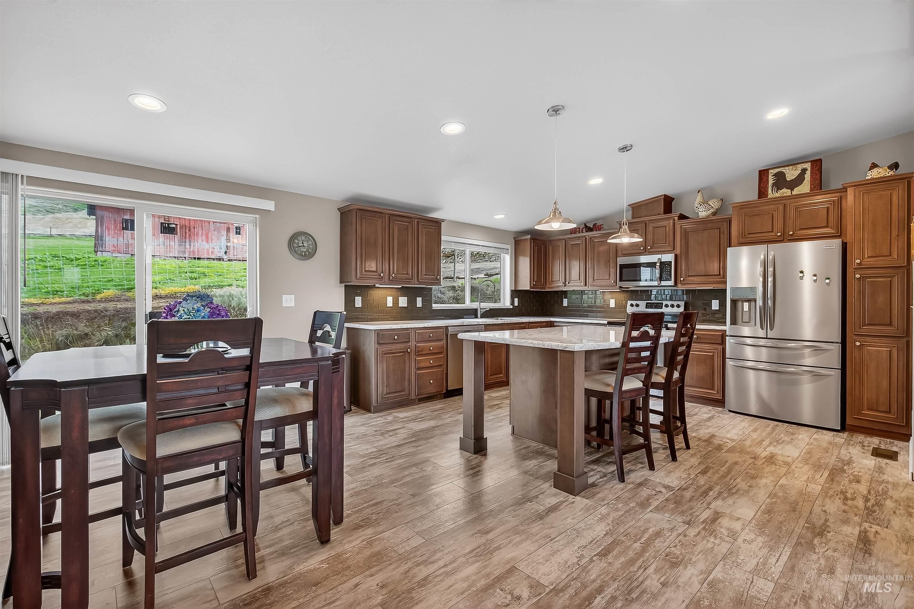 1306 4th Street, Asotin, Washington 99402, 3 Bedrooms, 2 Bathrooms, Residential For Sale, Price $424,000,MLS 98980587