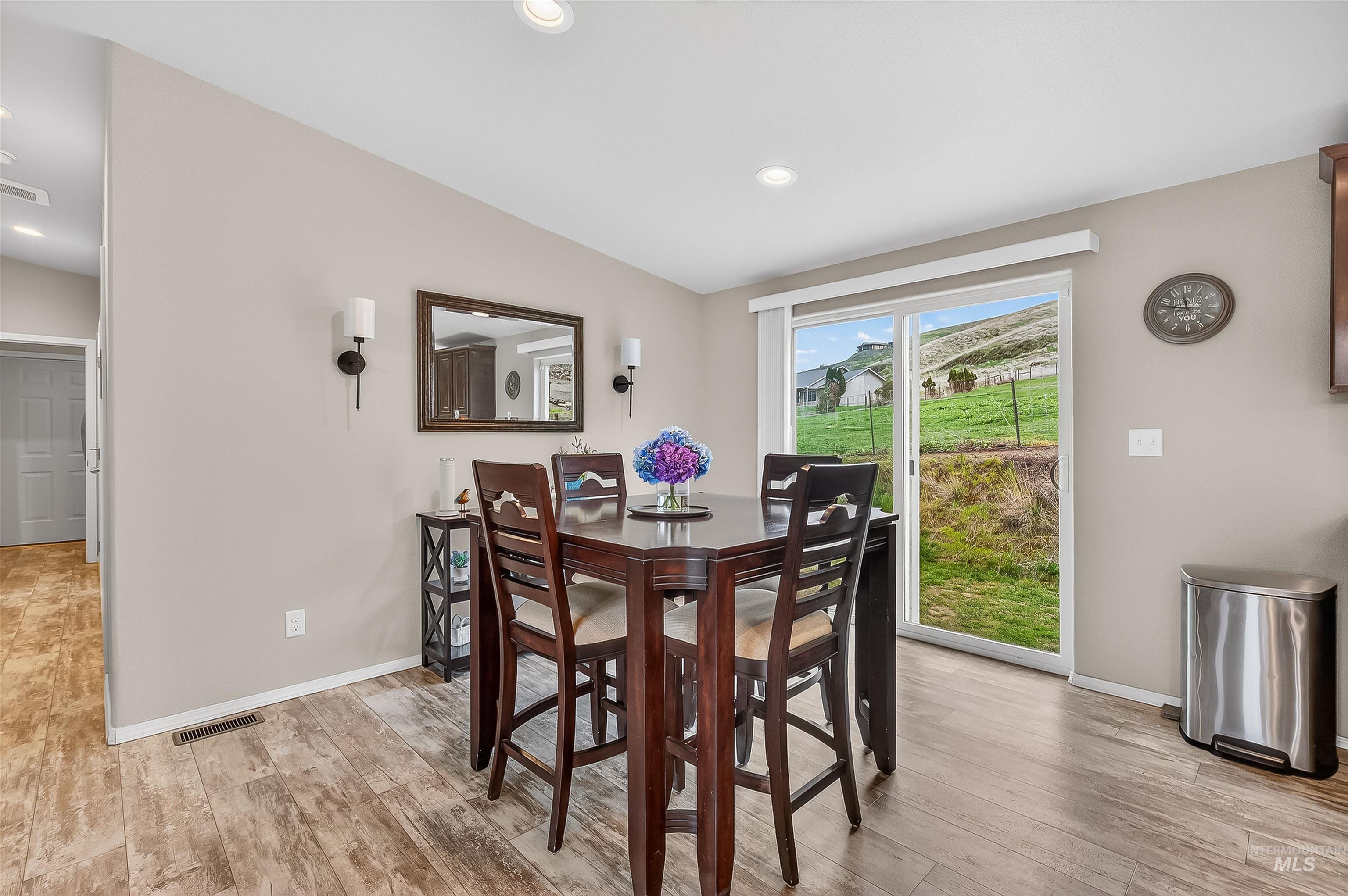 1306 4th Street, Asotin, Washington 99402, 3 Bedrooms, 2 Bathrooms, Residential For Sale, Price $424,000,MLS 98980587