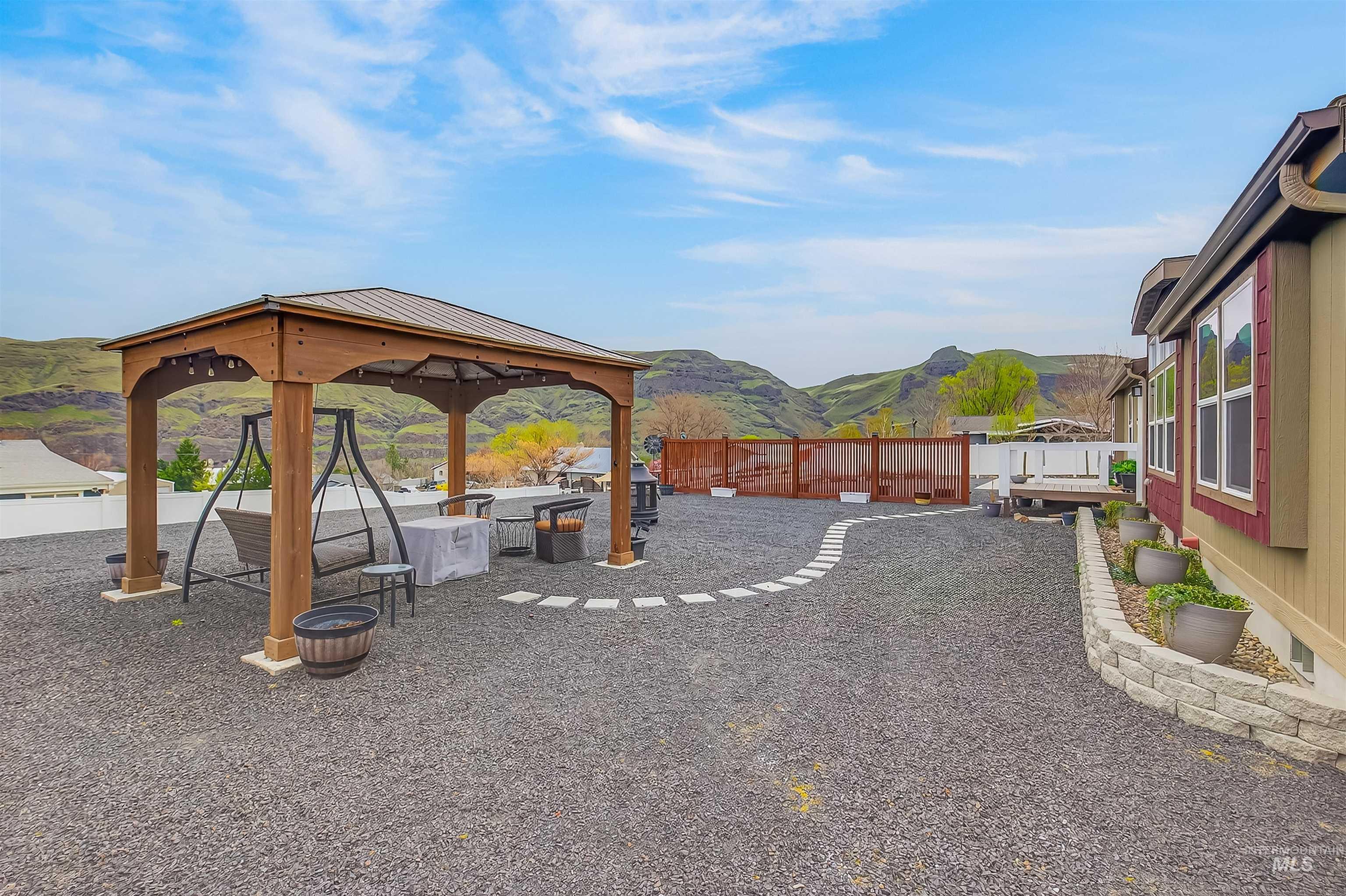 1306 4th Street, Asotin, Washington 99402, 3 Bedrooms, 2 Bathrooms, Residential For Sale, Price $424,000,MLS 98980587