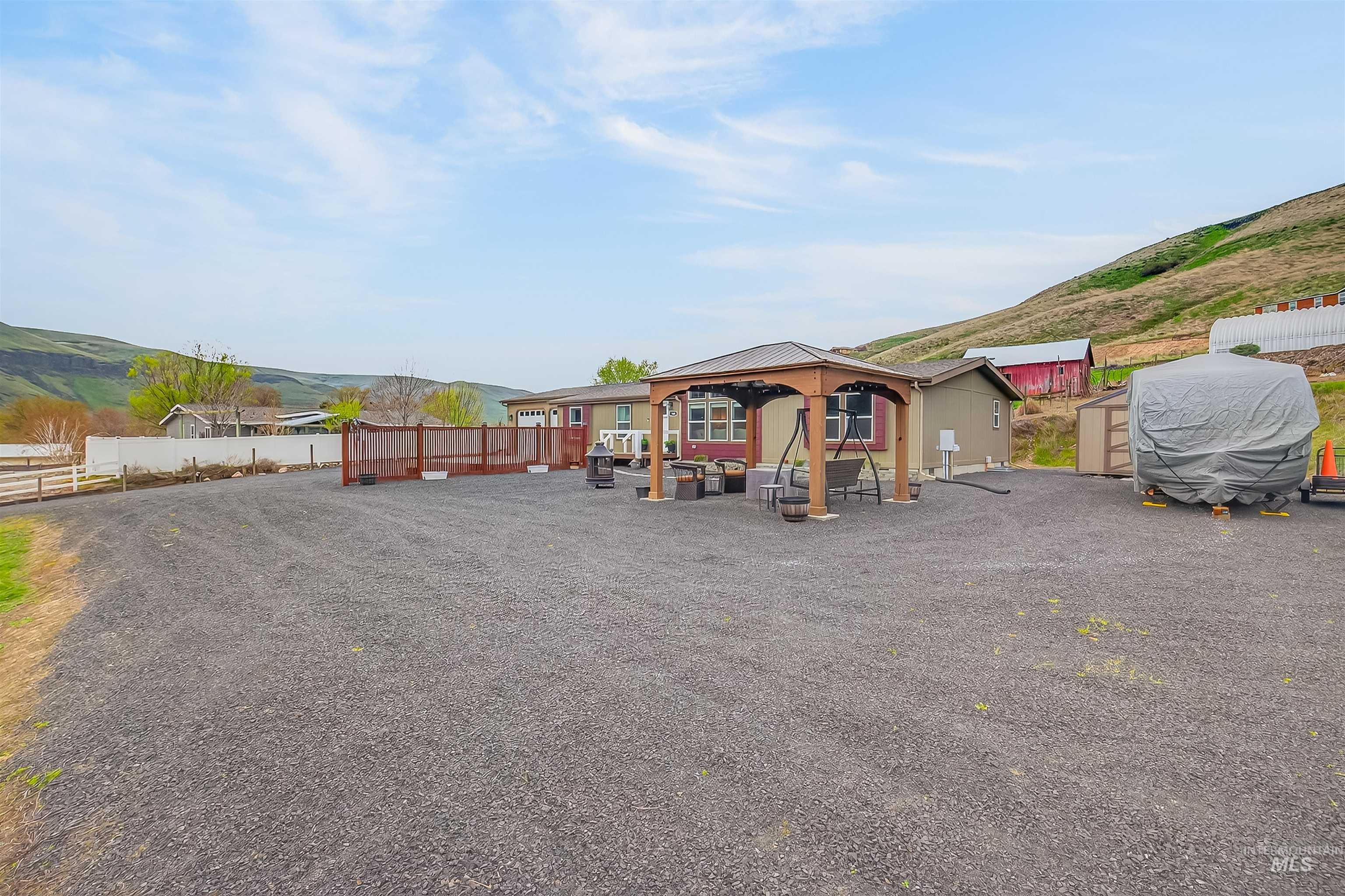 1306 4th Street, Asotin, Washington 99402, 3 Bedrooms, 2 Bathrooms, Residential For Sale, Price $424,000,MLS 98980587