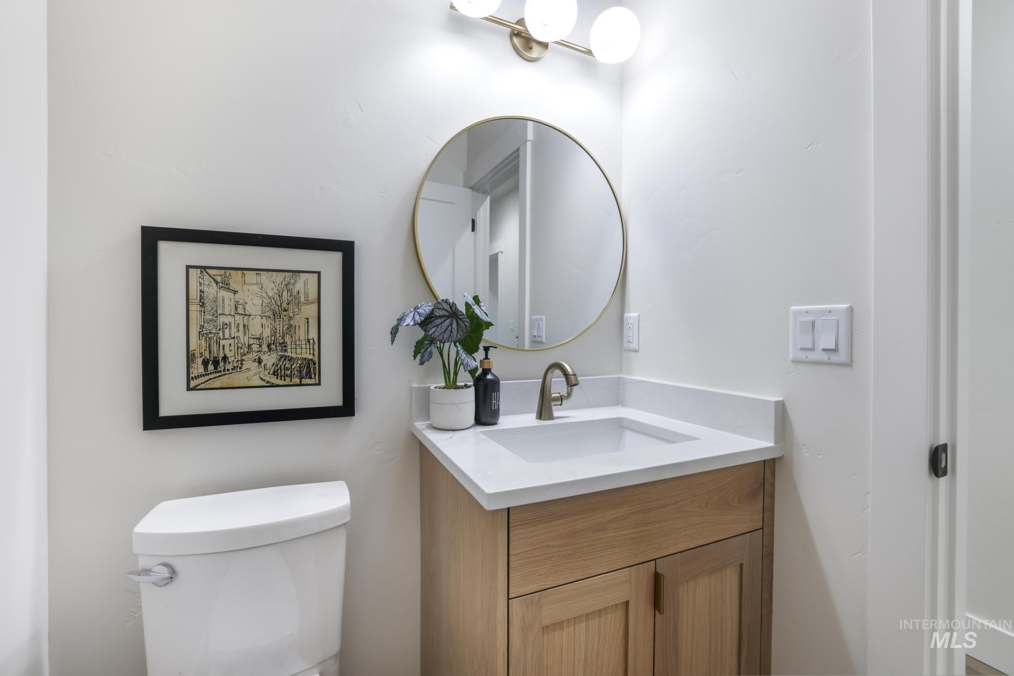 561 Canyon Mist Drive, Twin Falls, Idaho 83301, 3 Bedrooms, 2.5 Bathrooms, Residential For Sale, Price $655,000, 98980591