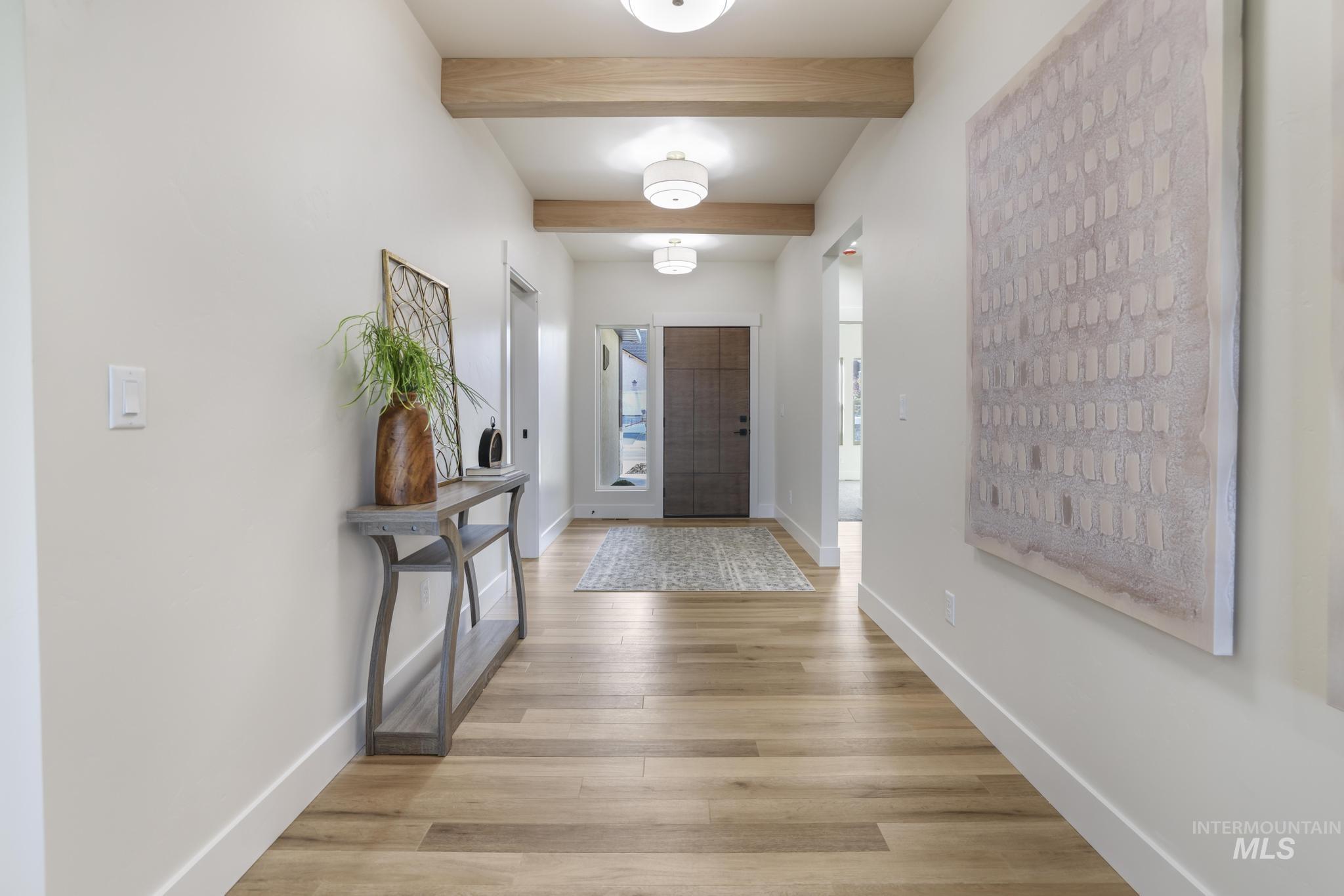 561 Canyon Mist Drive, Twin Falls, Idaho 83301, 3 Bedrooms, 2.5 Bathrooms, Residential For Sale, Price $655,000, 98980591