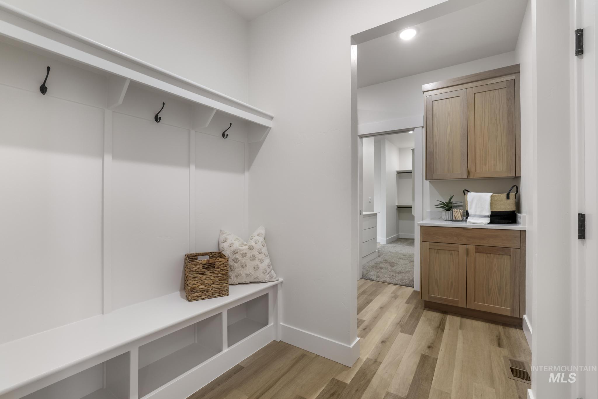 561 Canyon Mist Drive, Twin Falls, Idaho 83301, 3 Bedrooms, 2.5 Bathrooms, Residential For Sale, Price $655,000, 98980591