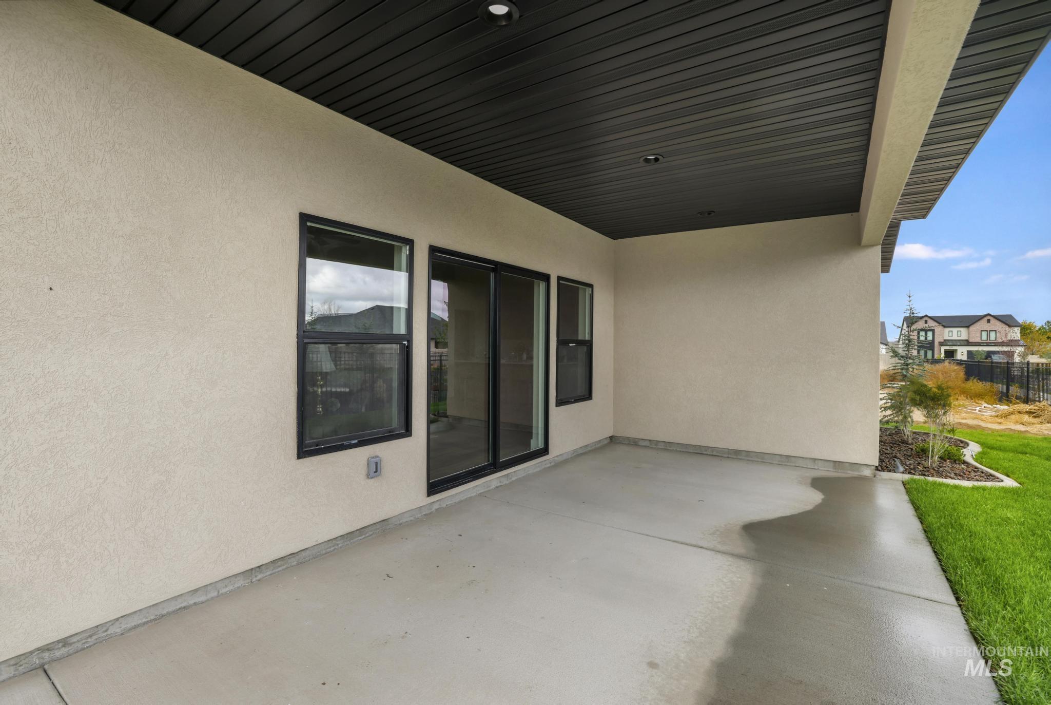 561 Canyon Mist Dr., Twin Falls, Idaho 83301, 3 Bedrooms, 2.5 Bathrooms, Residential For Sale, Price $655,000,MLS 98980591