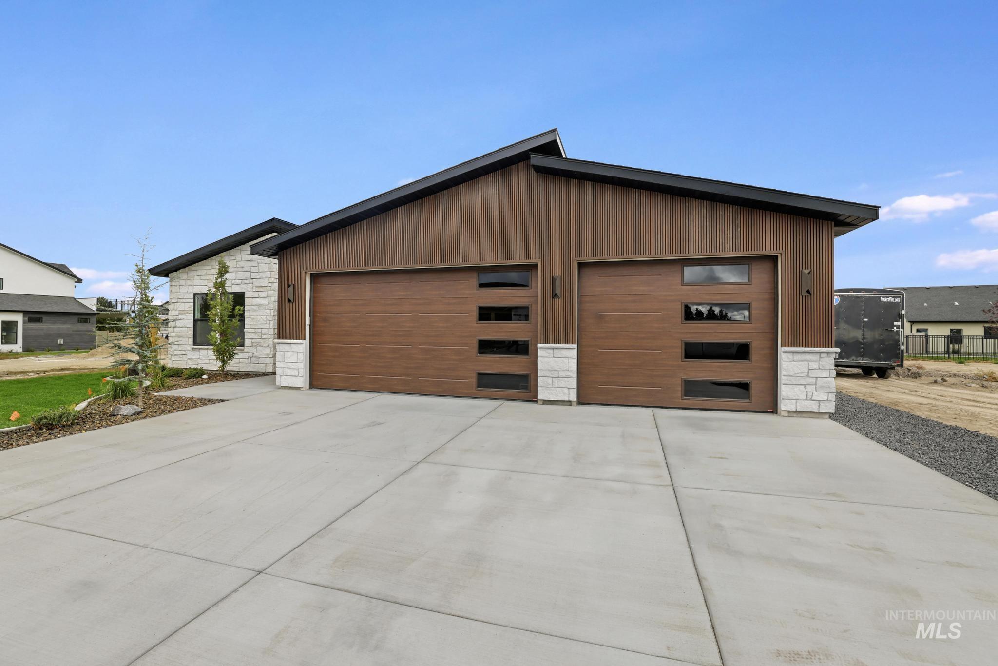 561 Canyon Mist Drive, Twin Falls, Idaho 83301, 3 Bedrooms, 2.5 Bathrooms, Residential For Sale, Price $655,000, 98980591