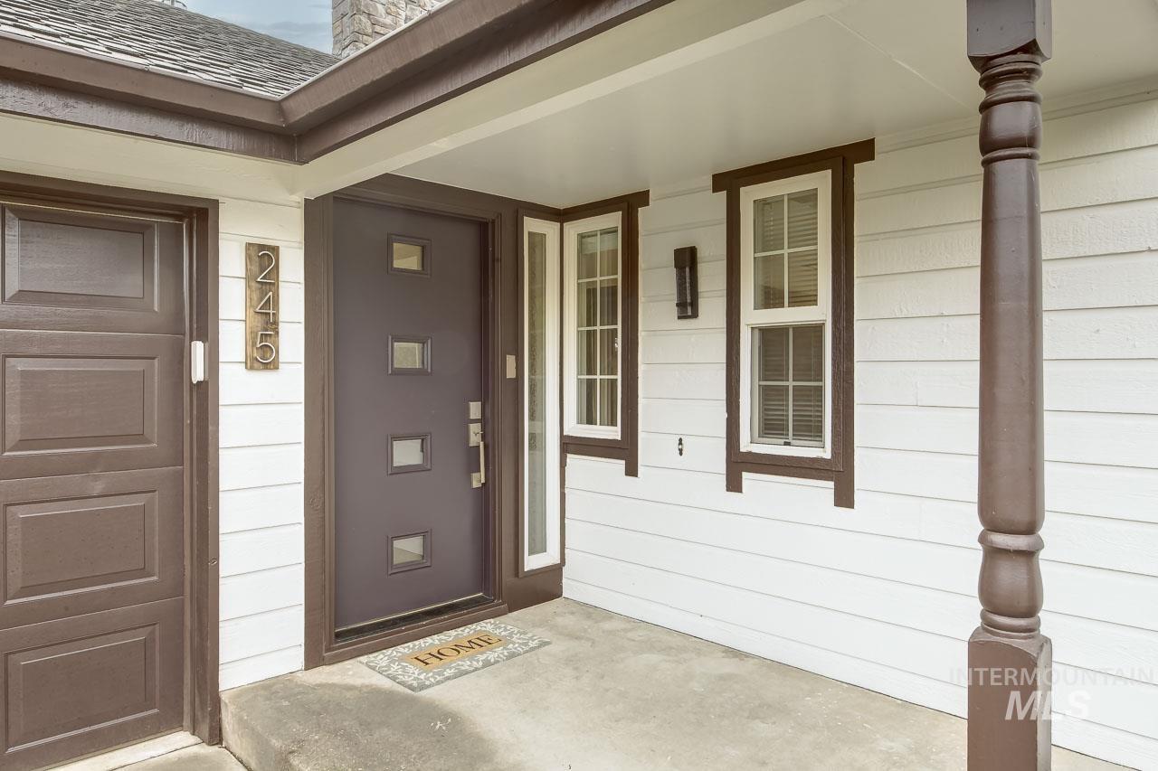 245 W Greensboro Ct, Boise, Idaho 83706, 5 Bedrooms, 2.5 Bathrooms, Residential For Sale, Price $618,000, 98980592