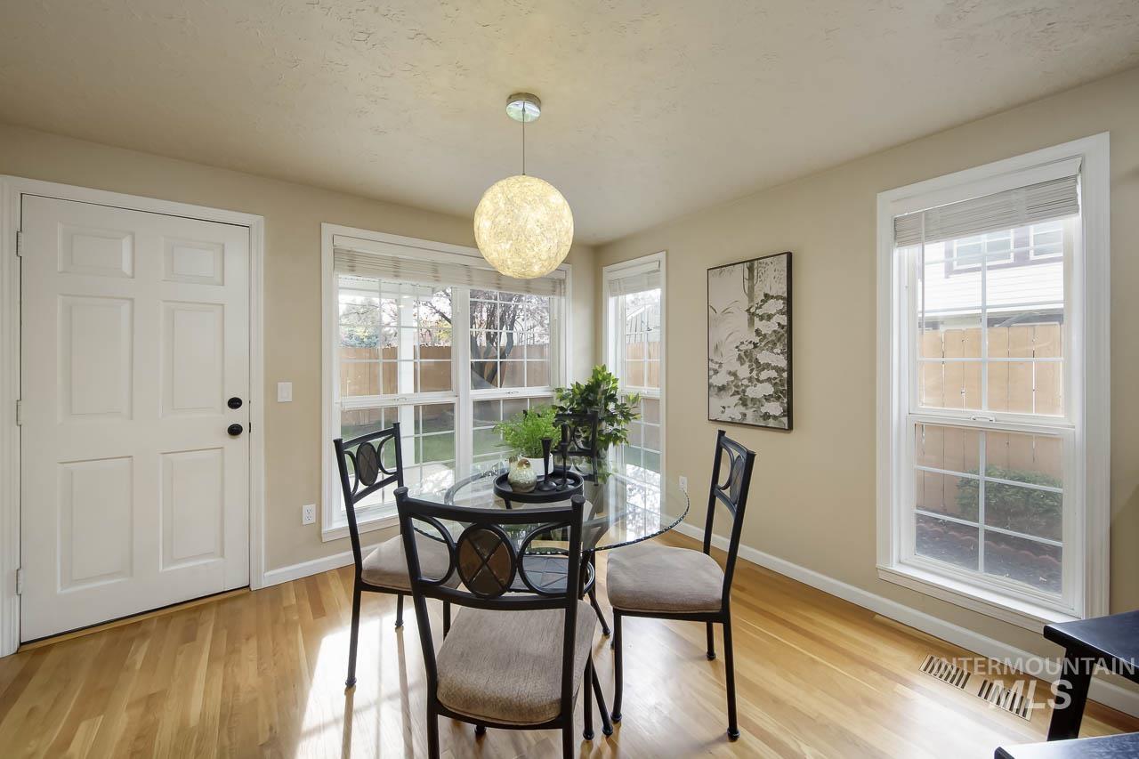 245 W Greensboro Ct, Boise, Idaho 83706, 5 Bedrooms, 2.5 Bathrooms, Residential For Sale, Price $618,000, 98980592