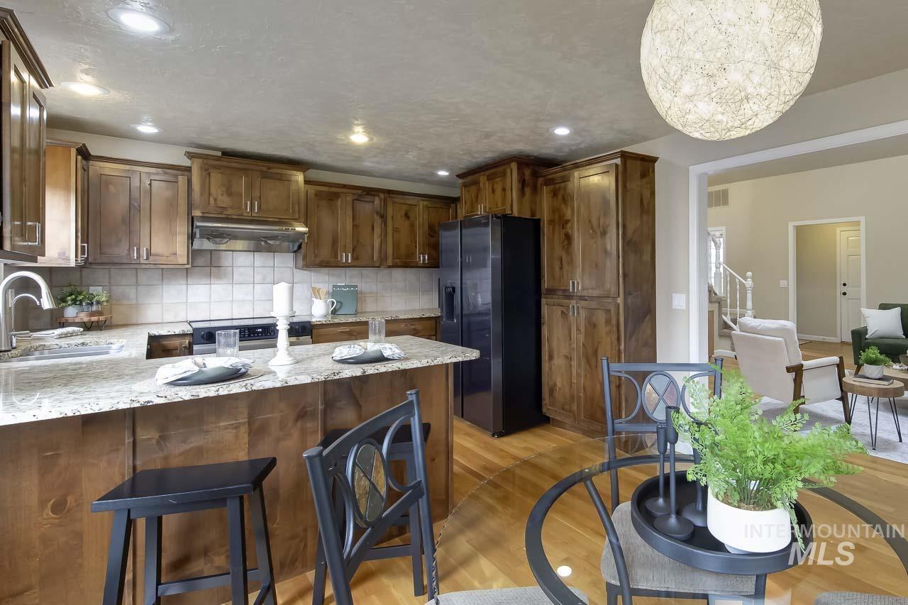 245 W Greensboro Ct, Boise, Idaho 83706, 5 Bedrooms, 2.5 Bathrooms, Residential For Sale, Price $618,000, 98980592