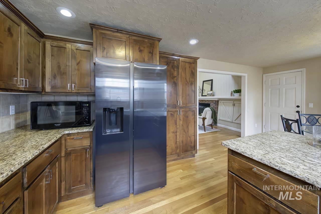 245 W Greensboro Ct, Boise, Idaho 83706, 5 Bedrooms, 2.5 Bathrooms, Residential For Sale, Price $618,000, 98980592