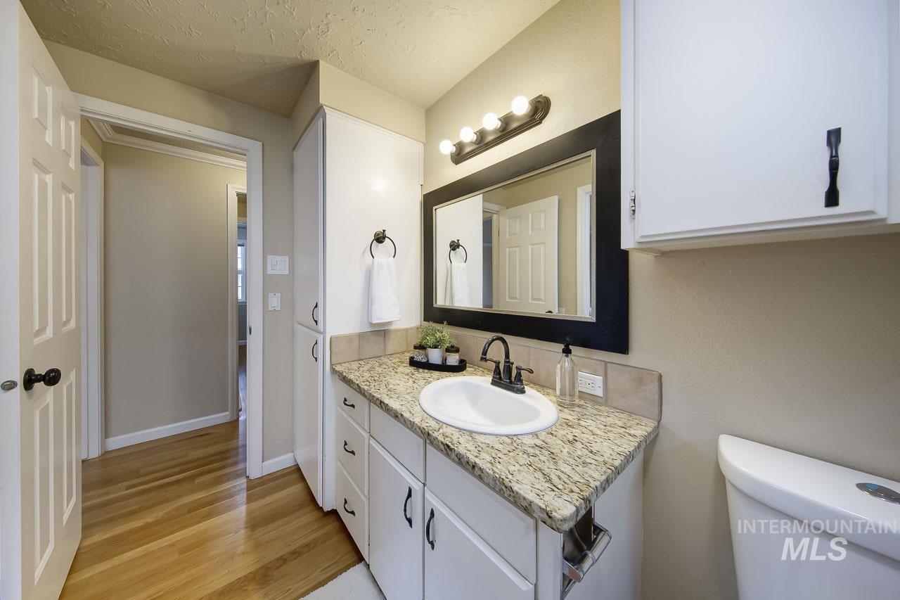 245 W Greensboro Ct, Boise, Idaho 83706, 5 Bedrooms, 2.5 Bathrooms, Residential For Sale, Price $618,000, 98980592