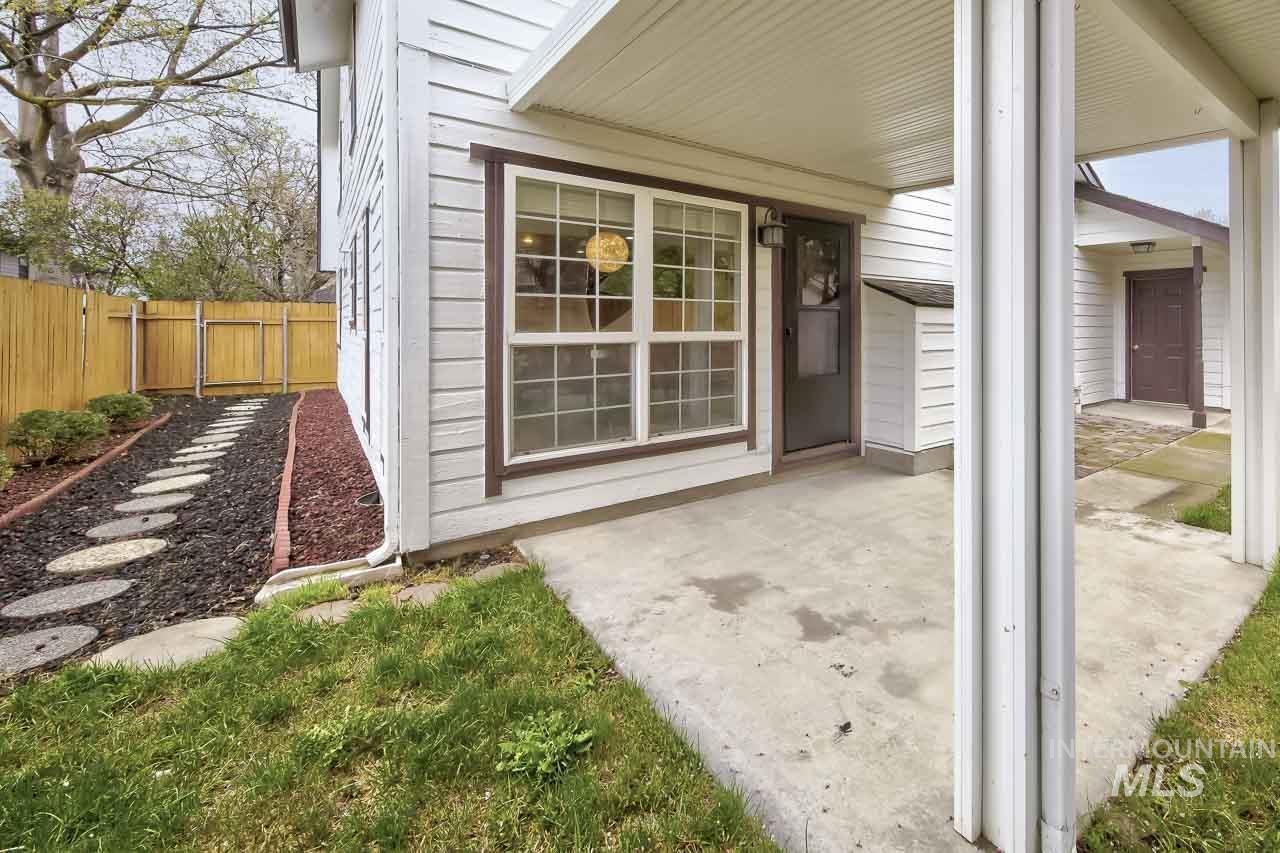 245 W Greensboro Ct, Boise, Idaho 83706, 5 Bedrooms, 2.5 Bathrooms, Residential For Sale, Price $618,000, 98980592